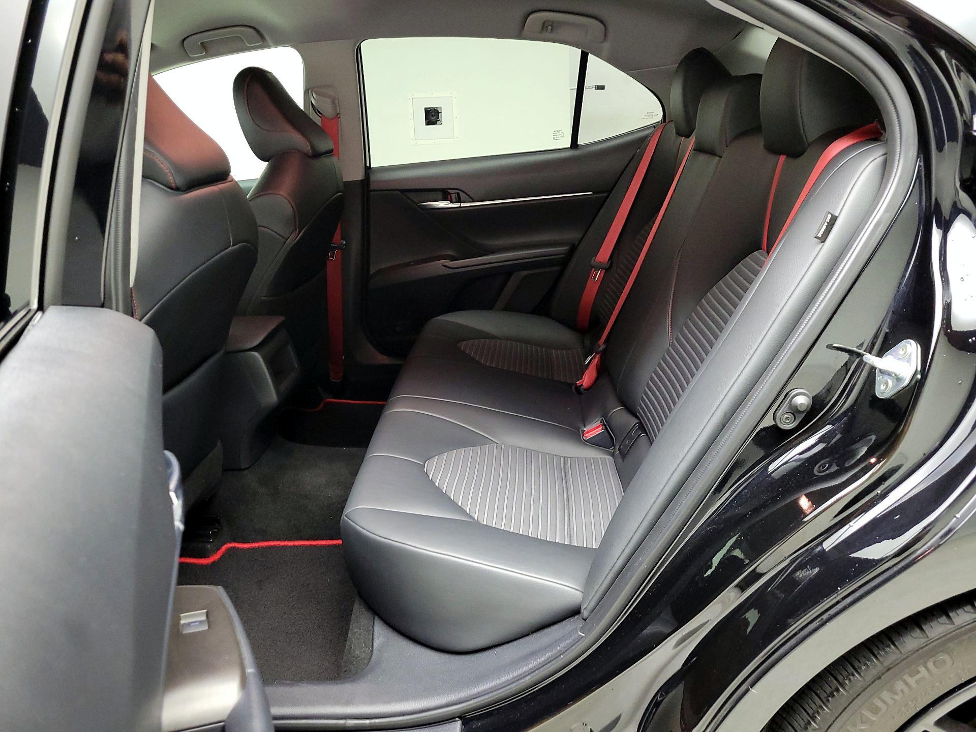 Thumbnail: 2022 Toyota Camry - 17