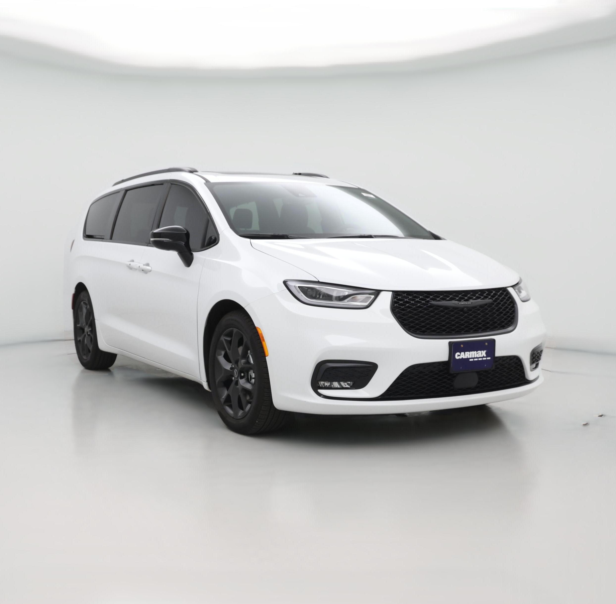 Thumbnail: 2025 Chrysler Pacifica - 1