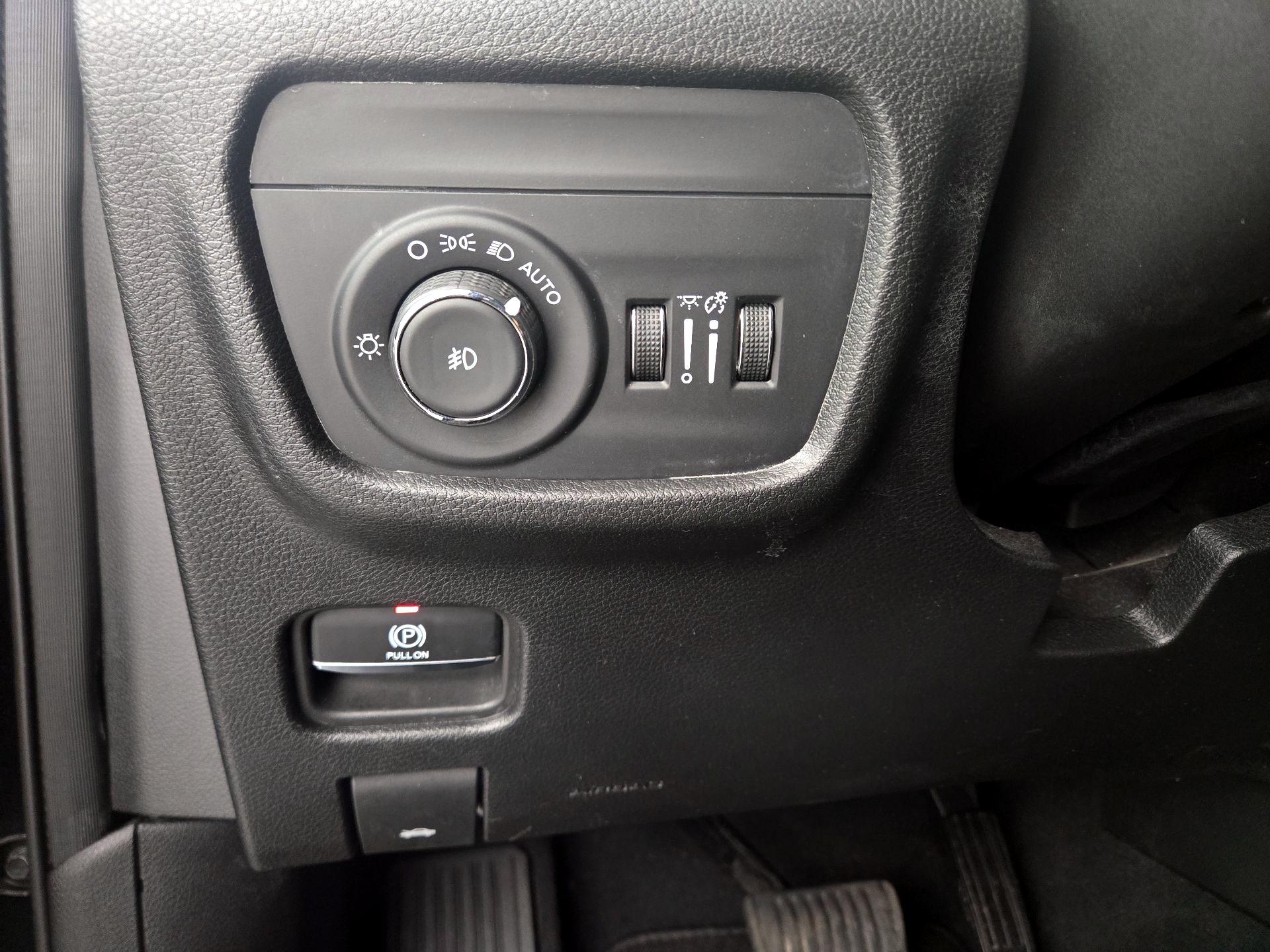 Thumbnail: 2024 Jeep Grand Cherokee - 13