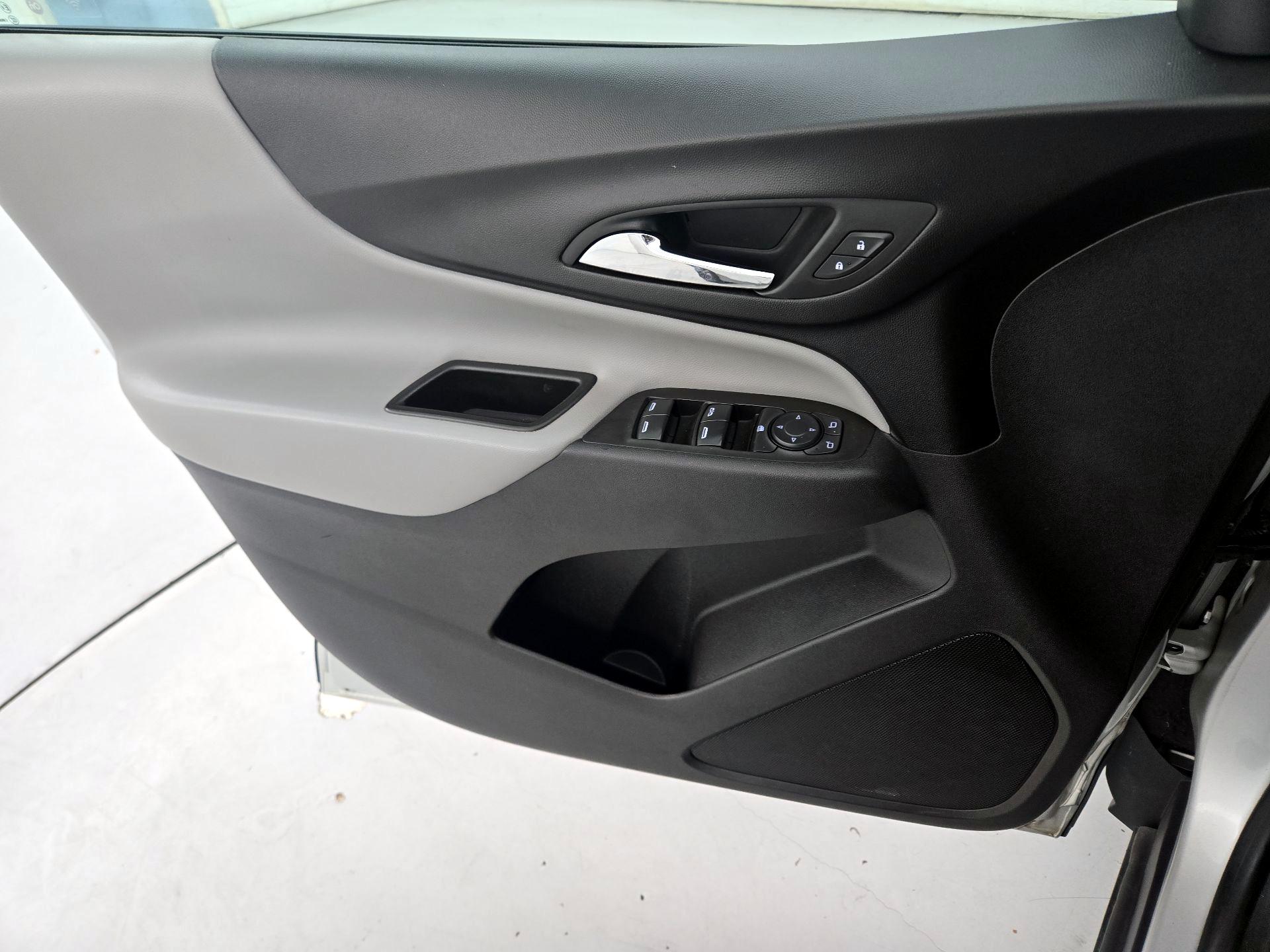 Thumbnail: 2020 Chevrolet Equinox - 12