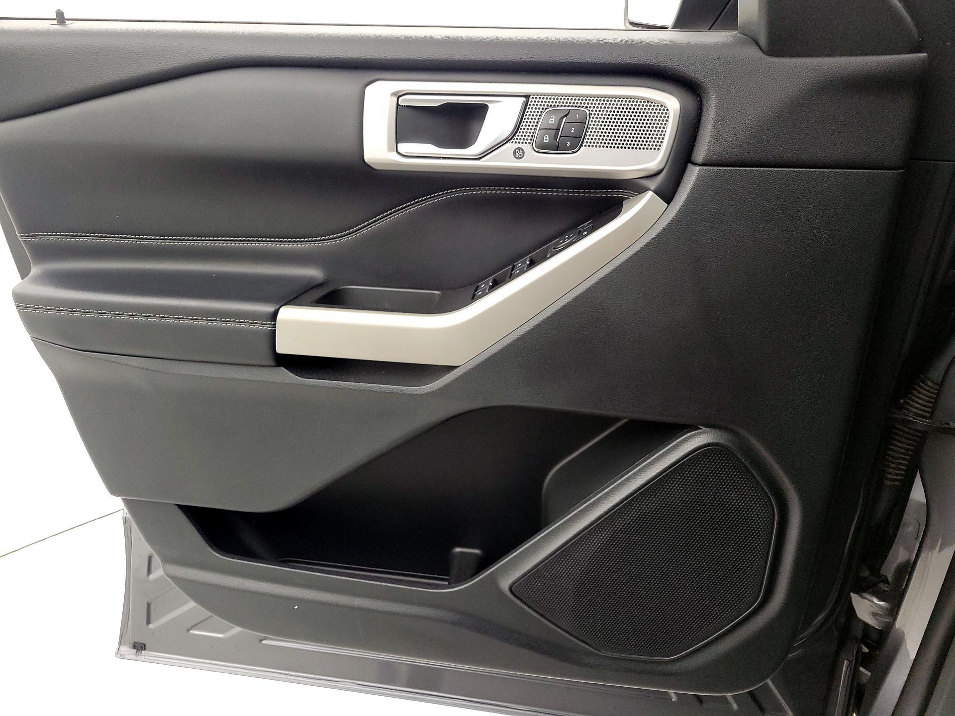 Thumbnail: 2021 Ford Explorer - 10