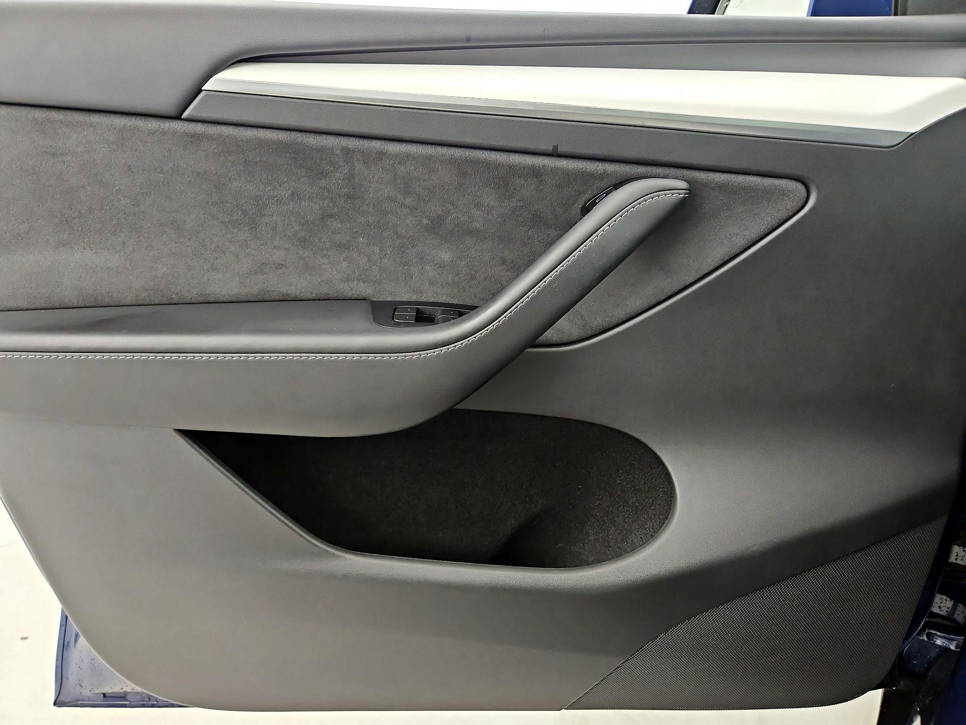 Thumbnail: 2024 Tesla Model Y - 12