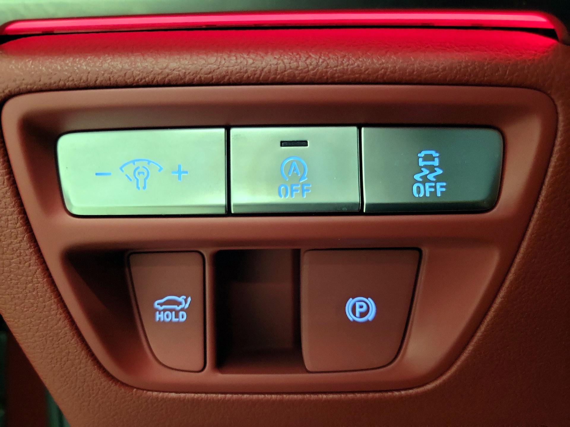 Thumbnail: 2024 Genesis G80 - 13