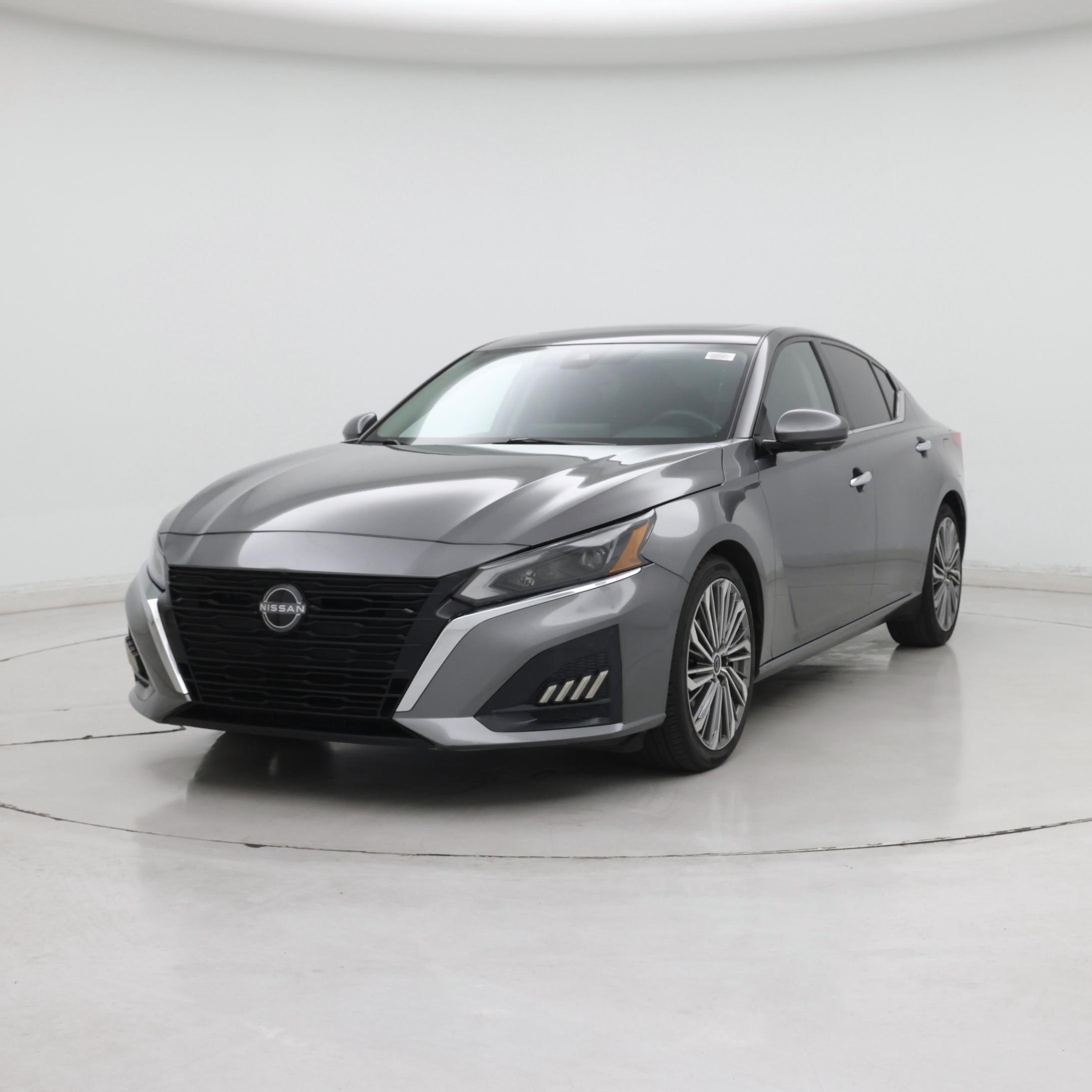 Thumbnail: 2023 Nissan Altima - 4