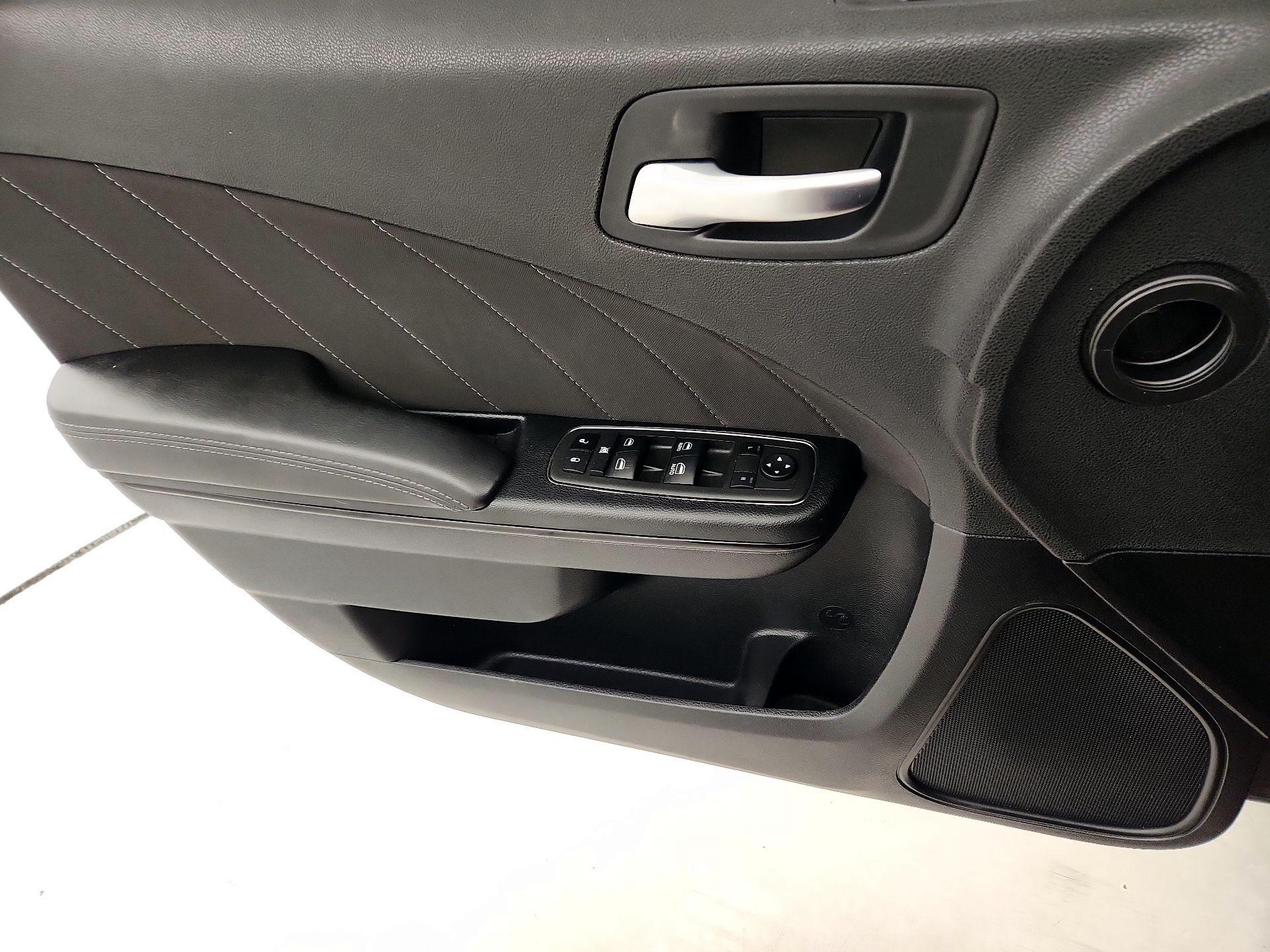 Thumbnail: 2021 Dodge Charger - 12