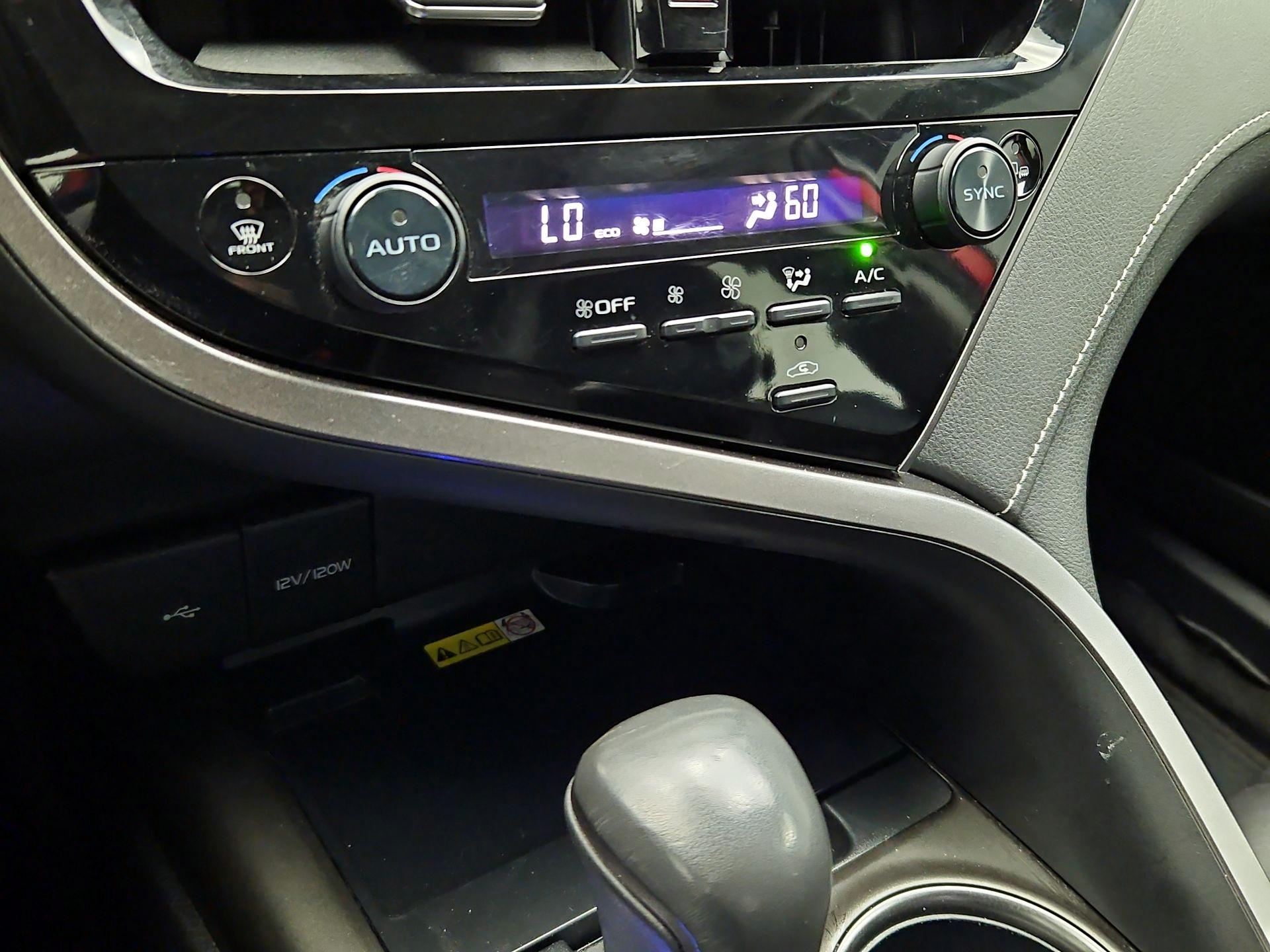 Thumbnail: 2024 Toyota Camry - 14