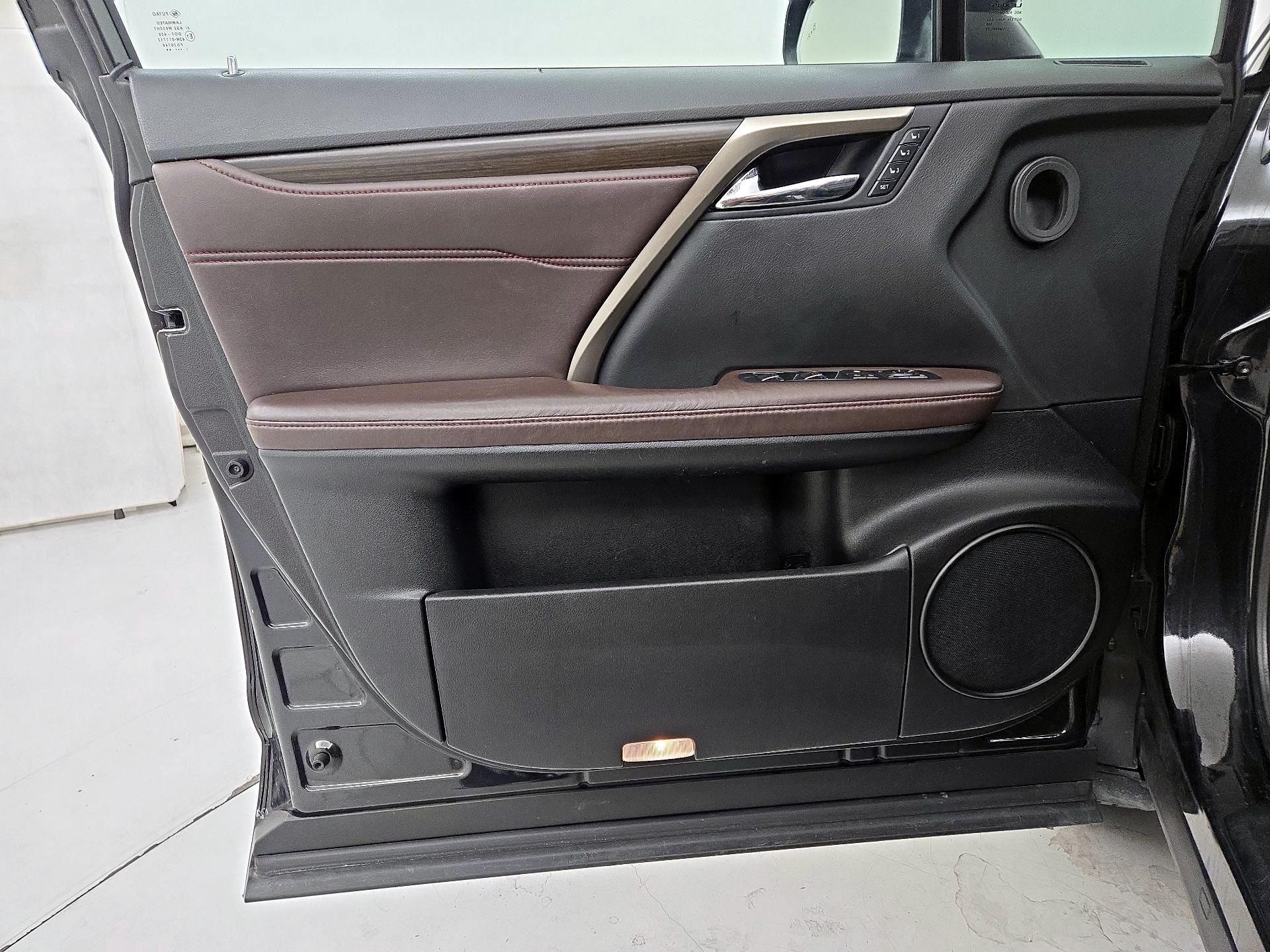 Thumbnail: 2016 Lexus RX - 12