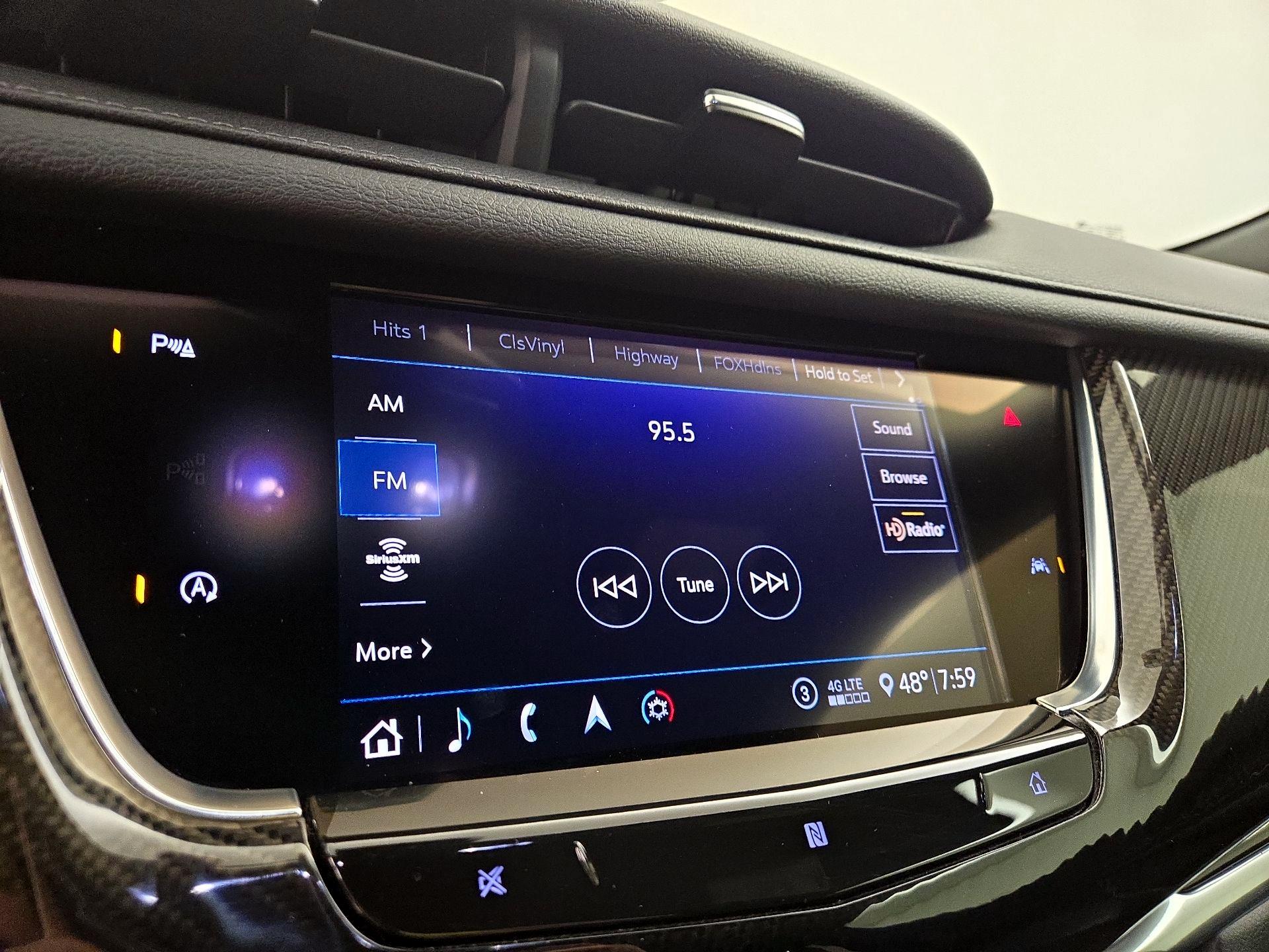 Thumbnail: 2020 Cadillac XT6 - 16