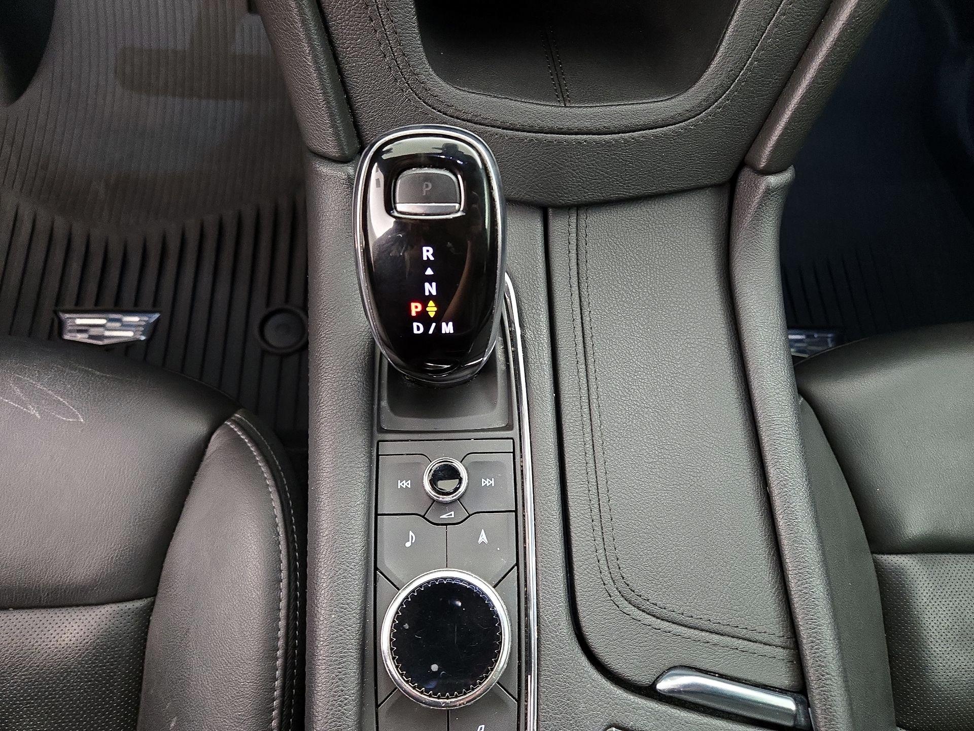 Thumbnail: 2020 Cadillac XT6 - 18