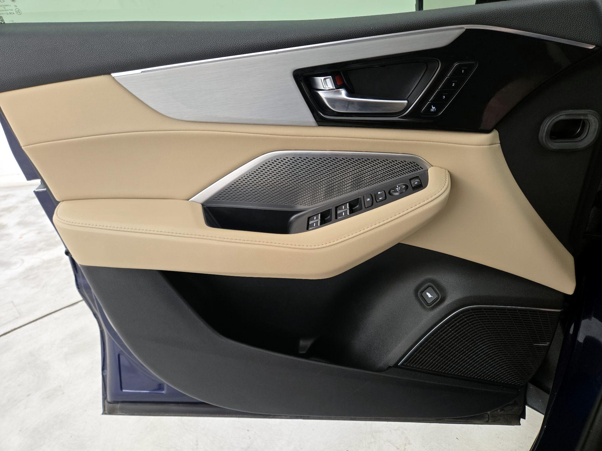 Thumbnail: 2023 Acura MDX - 12