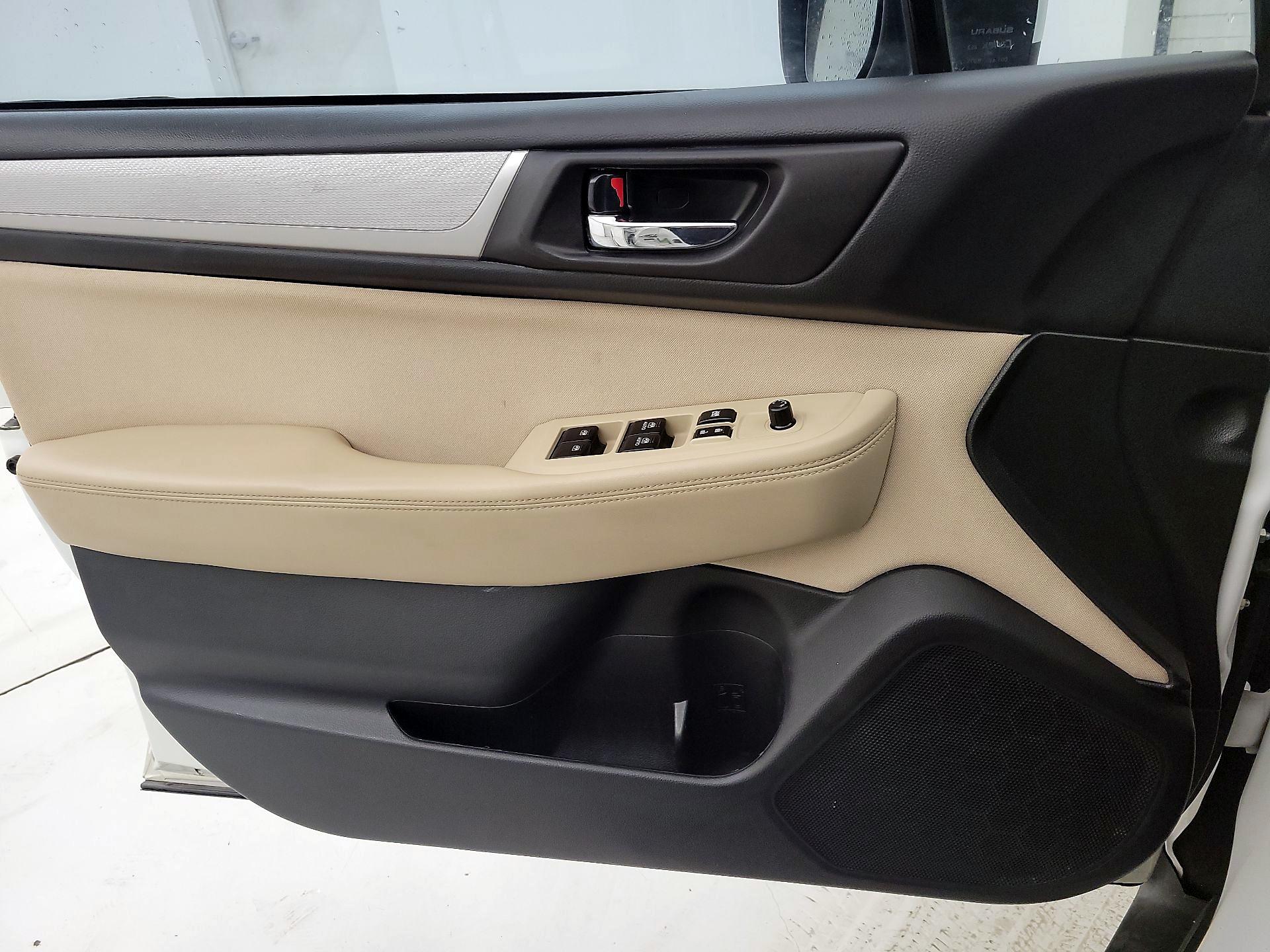 Thumbnail: 2019 Subaru Outback - 10