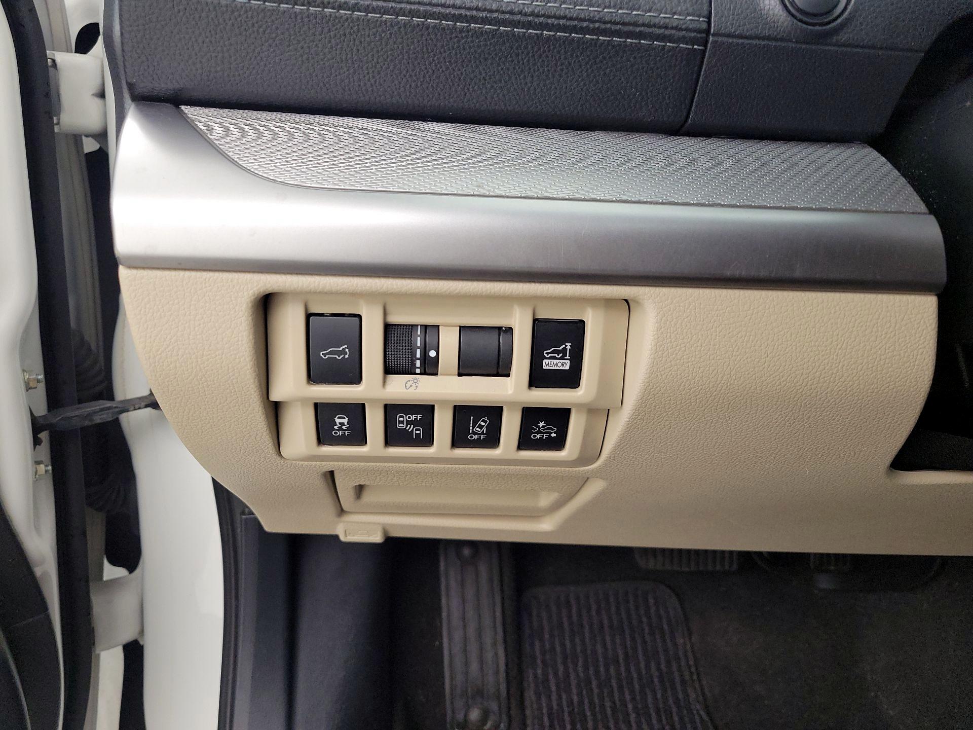 Thumbnail: 2019 Subaru Outback - 11