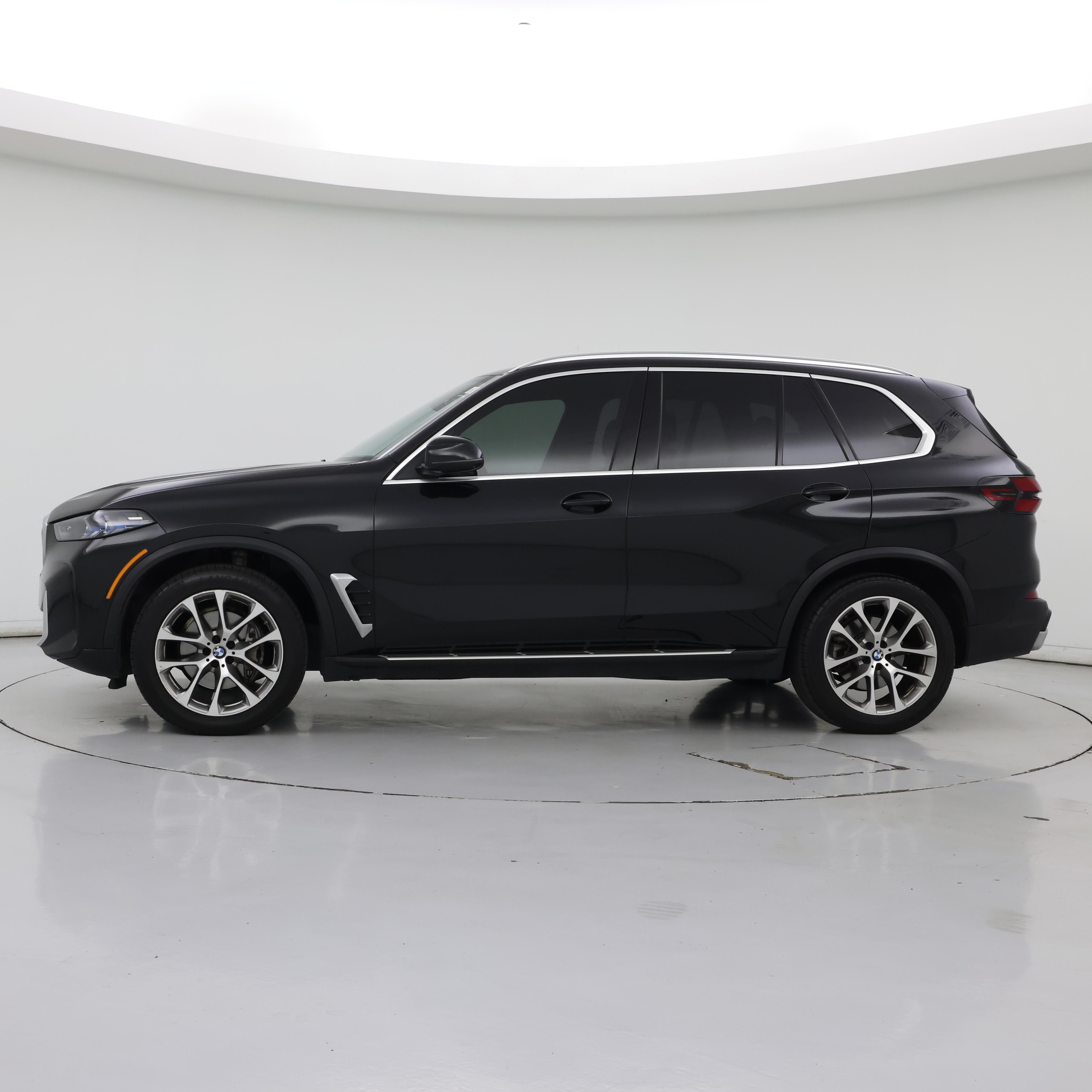 Thumbnail: 2024 BMW X5 - 3
