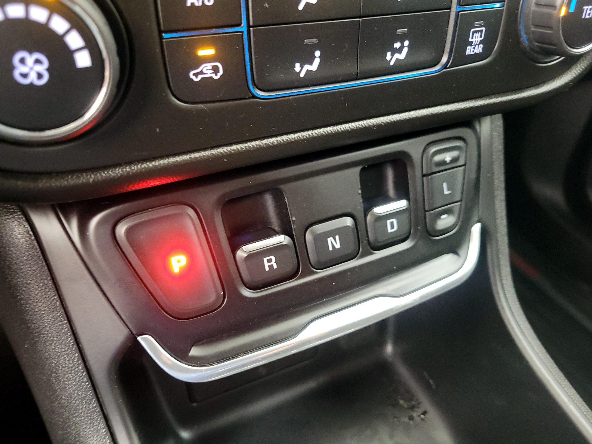 Thumbnail: 2020 GMC Terrain - 17