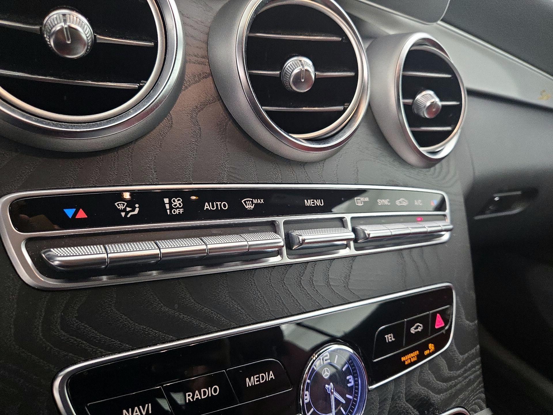 Thumbnail: 2022 Mercedes-Benz C-Class - 16