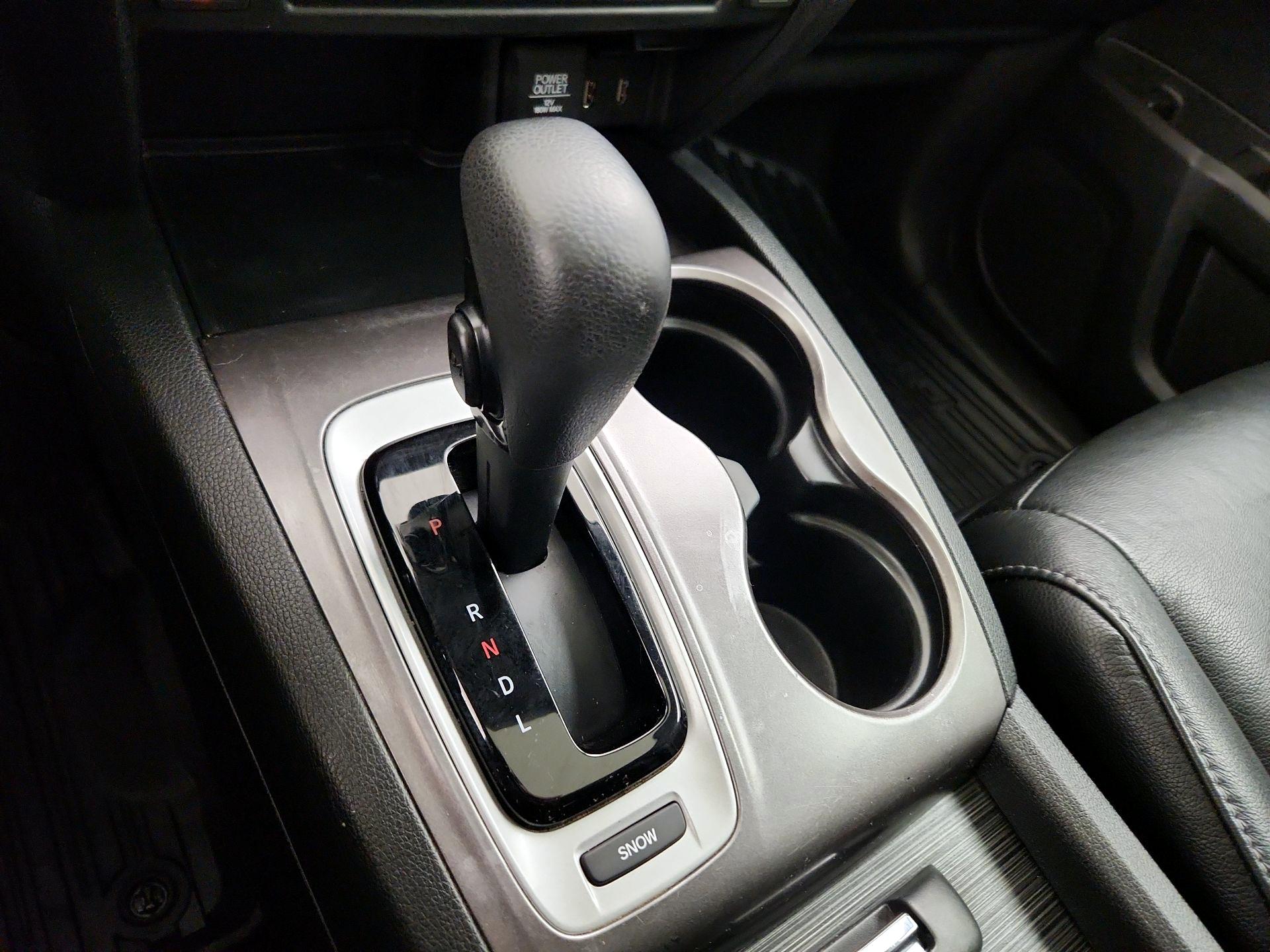 Thumbnail: 2017 Honda Pilot - 17