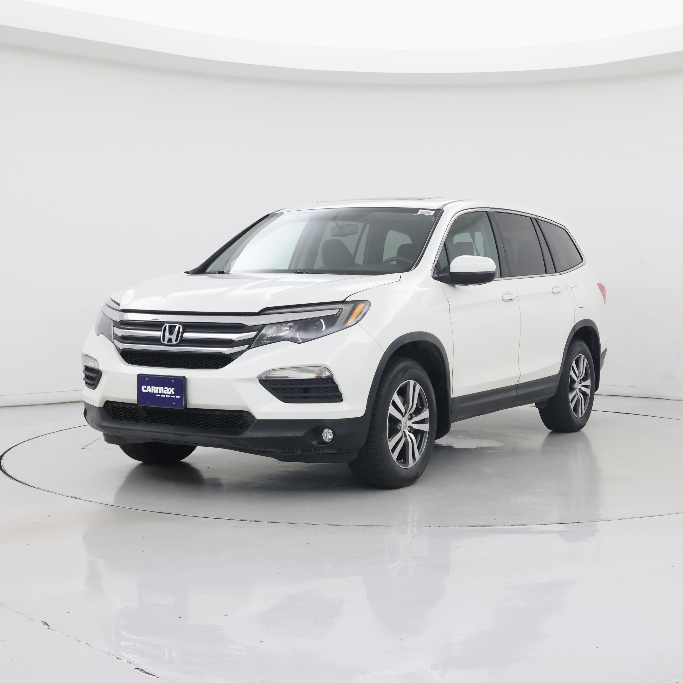 Thumbnail: 2017 Honda Pilot - 4