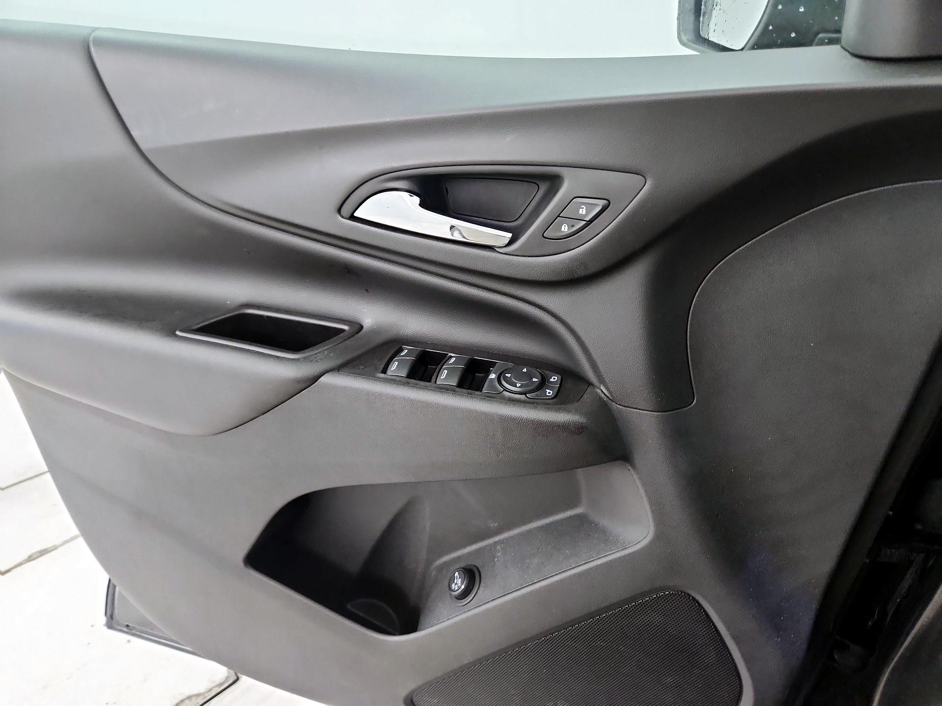 Thumbnail: 2019 Chevrolet Equinox - 12