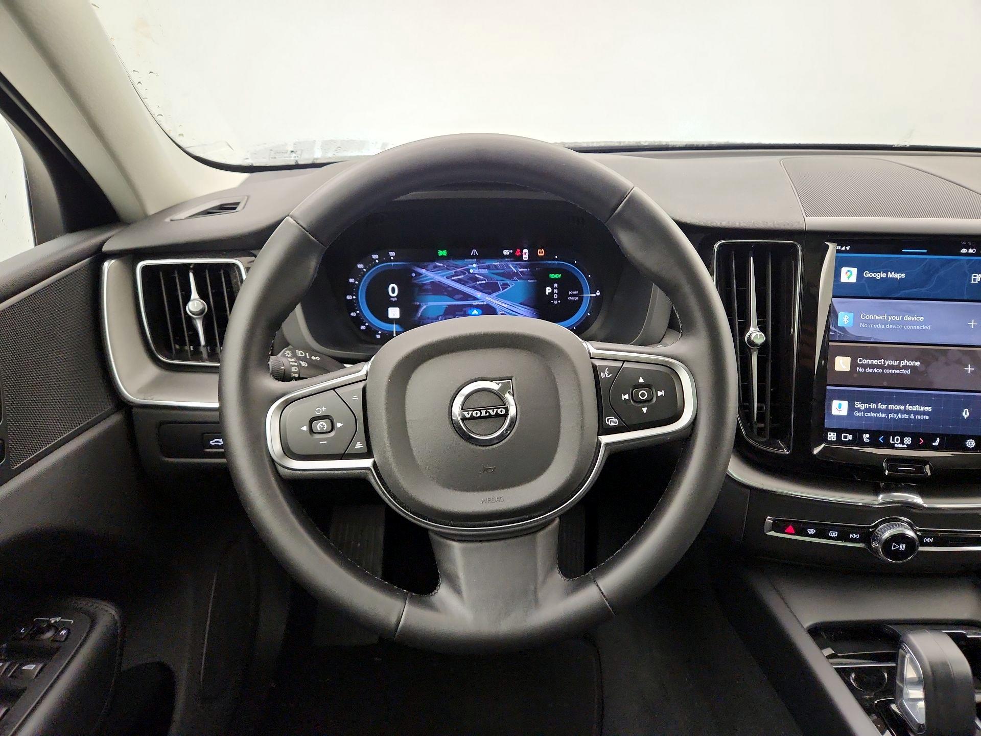 Thumbnail: 2025 Volvo XC60 - 10