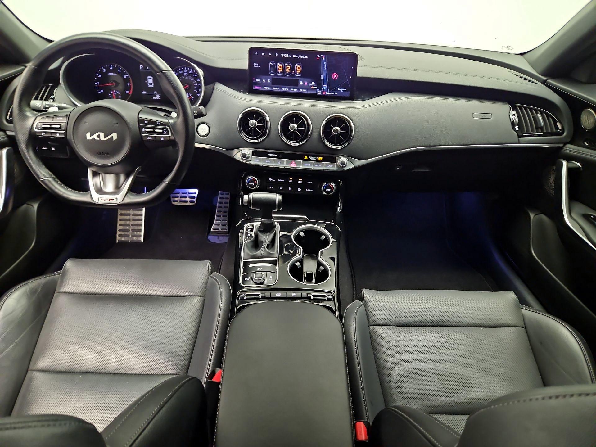 Thumbnail: 2022 Kia Stinger - 9