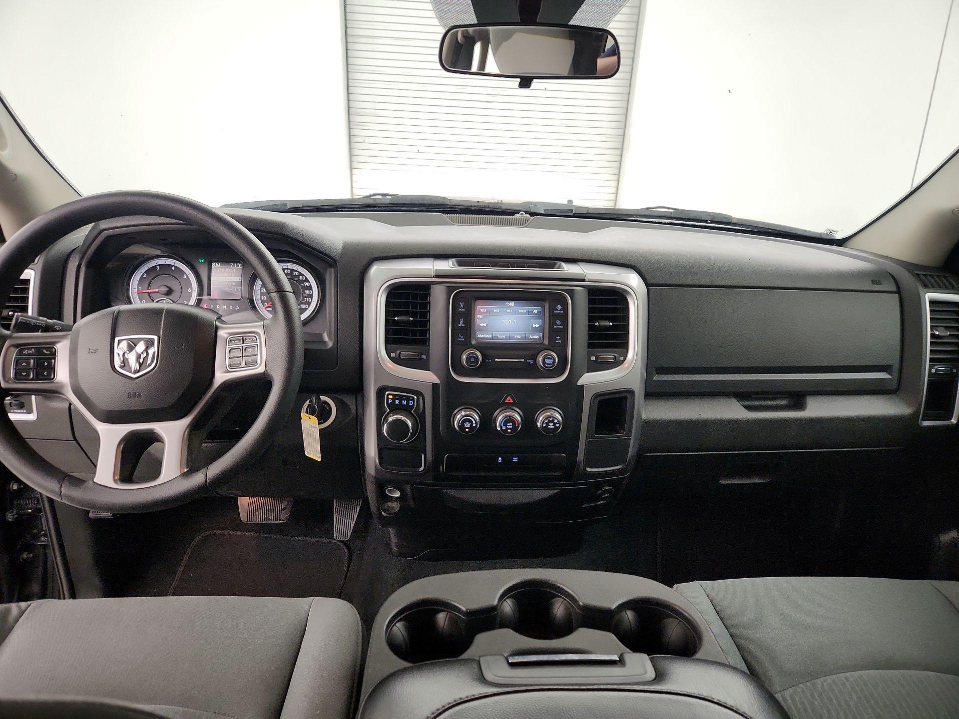 Thumbnail: 2024 RAM 1500 Classic - 9