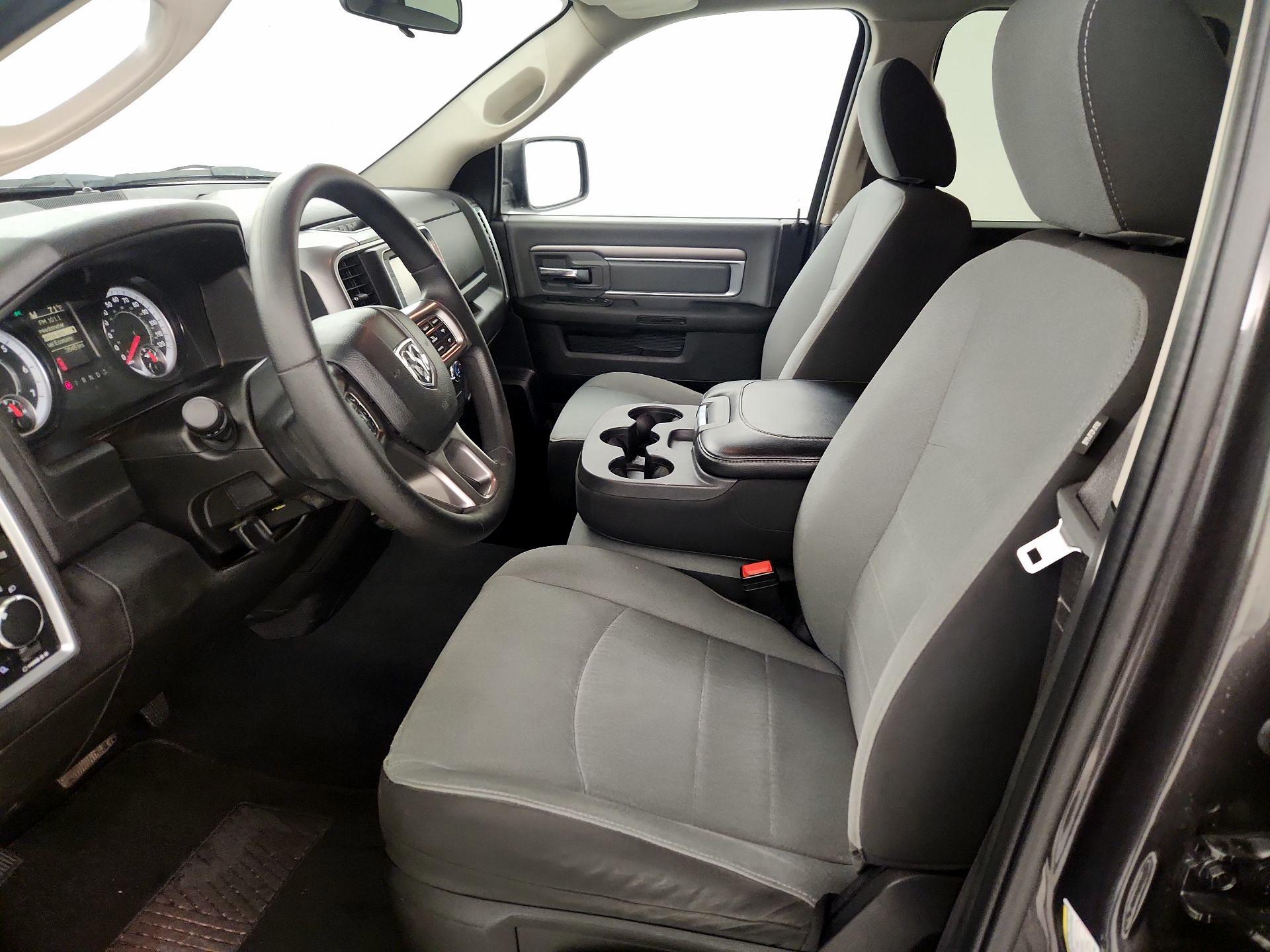 Thumbnail: 2024 RAM 1500 Classic - 11