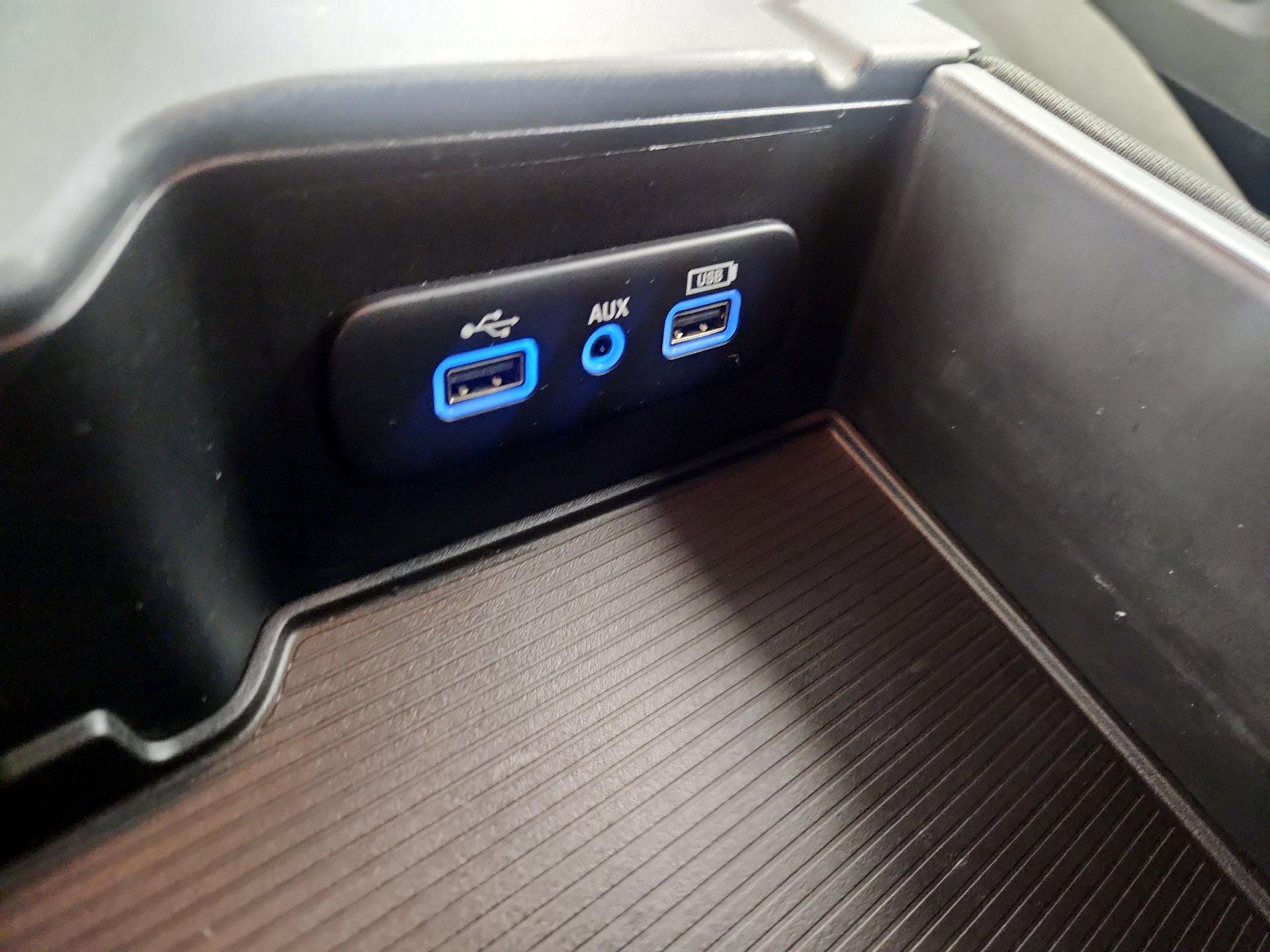 Thumbnail: 2024 RAM 1500 Classic - 18