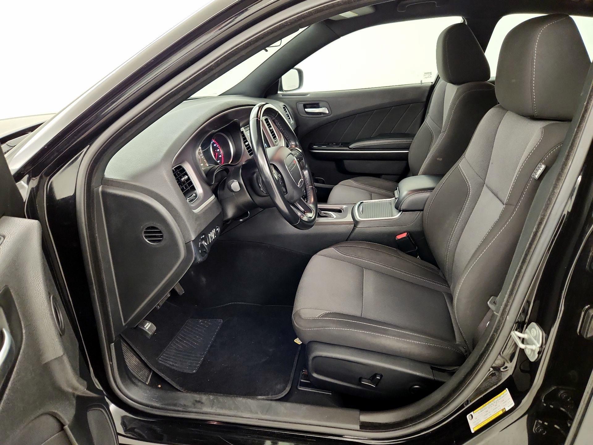 Thumbnail: 2022 Dodge Charger - 11