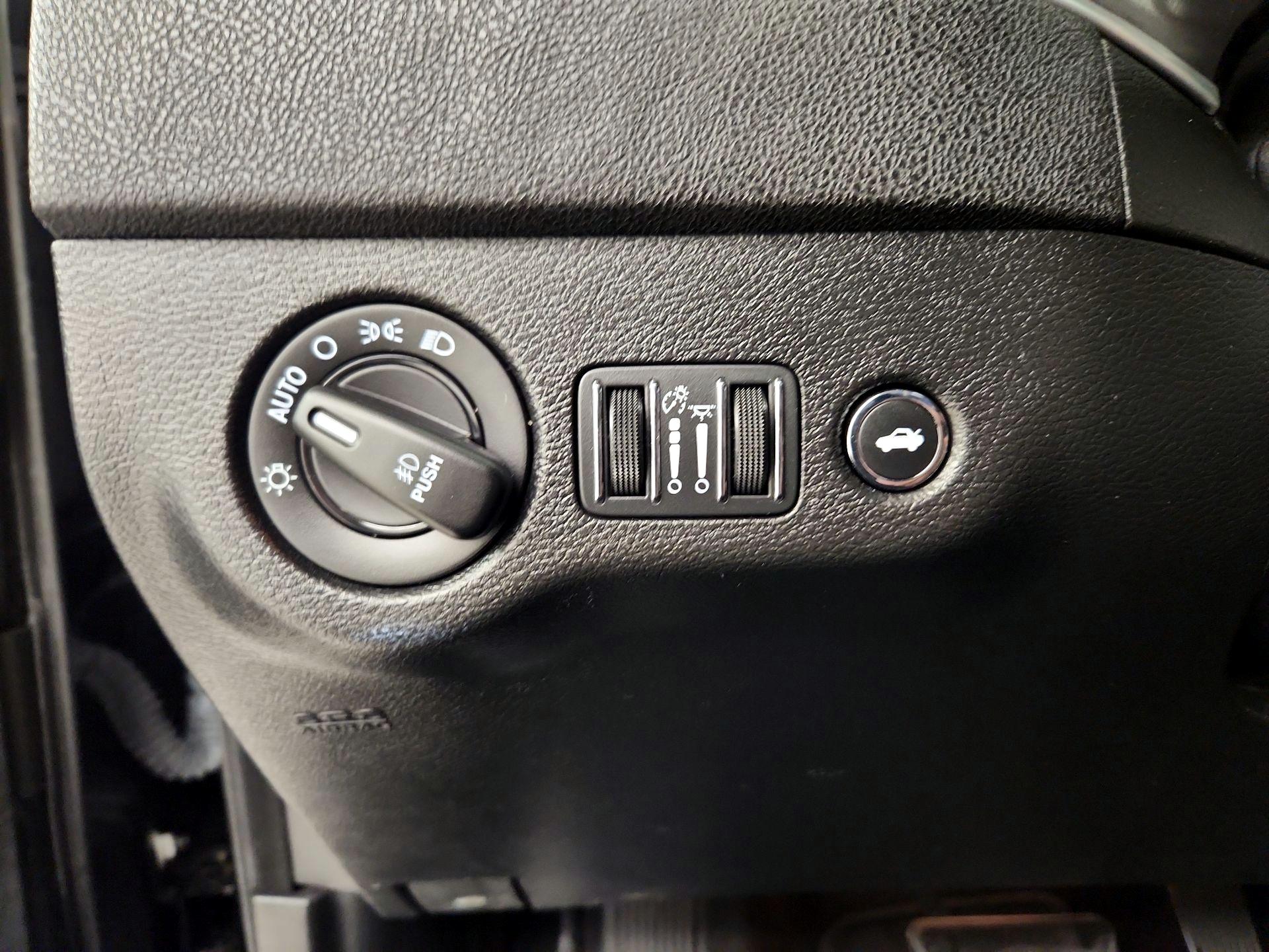 Thumbnail: 2021 Dodge Charger - 13