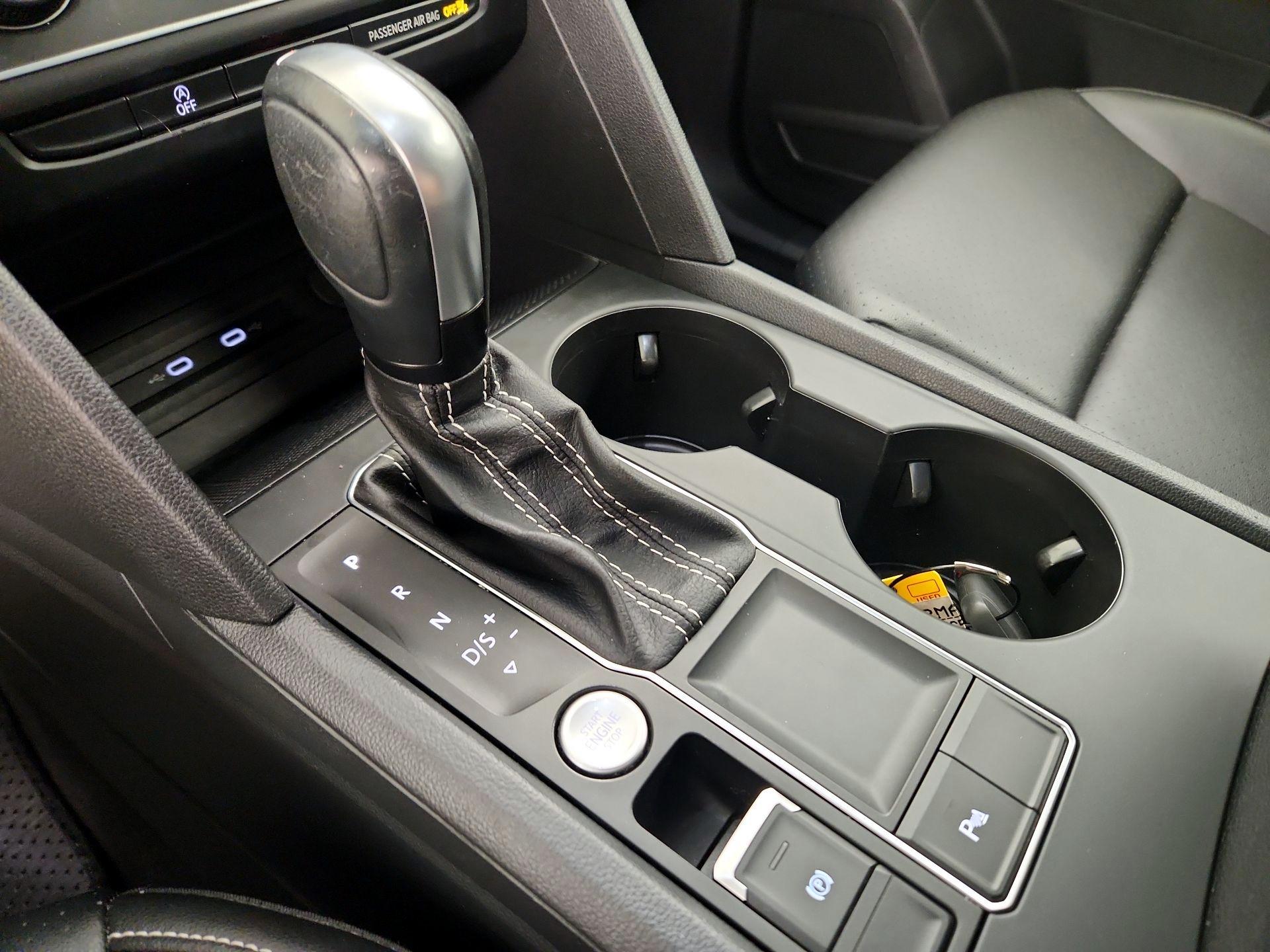 Thumbnail: 2021 Volkswagen Atlas - 17