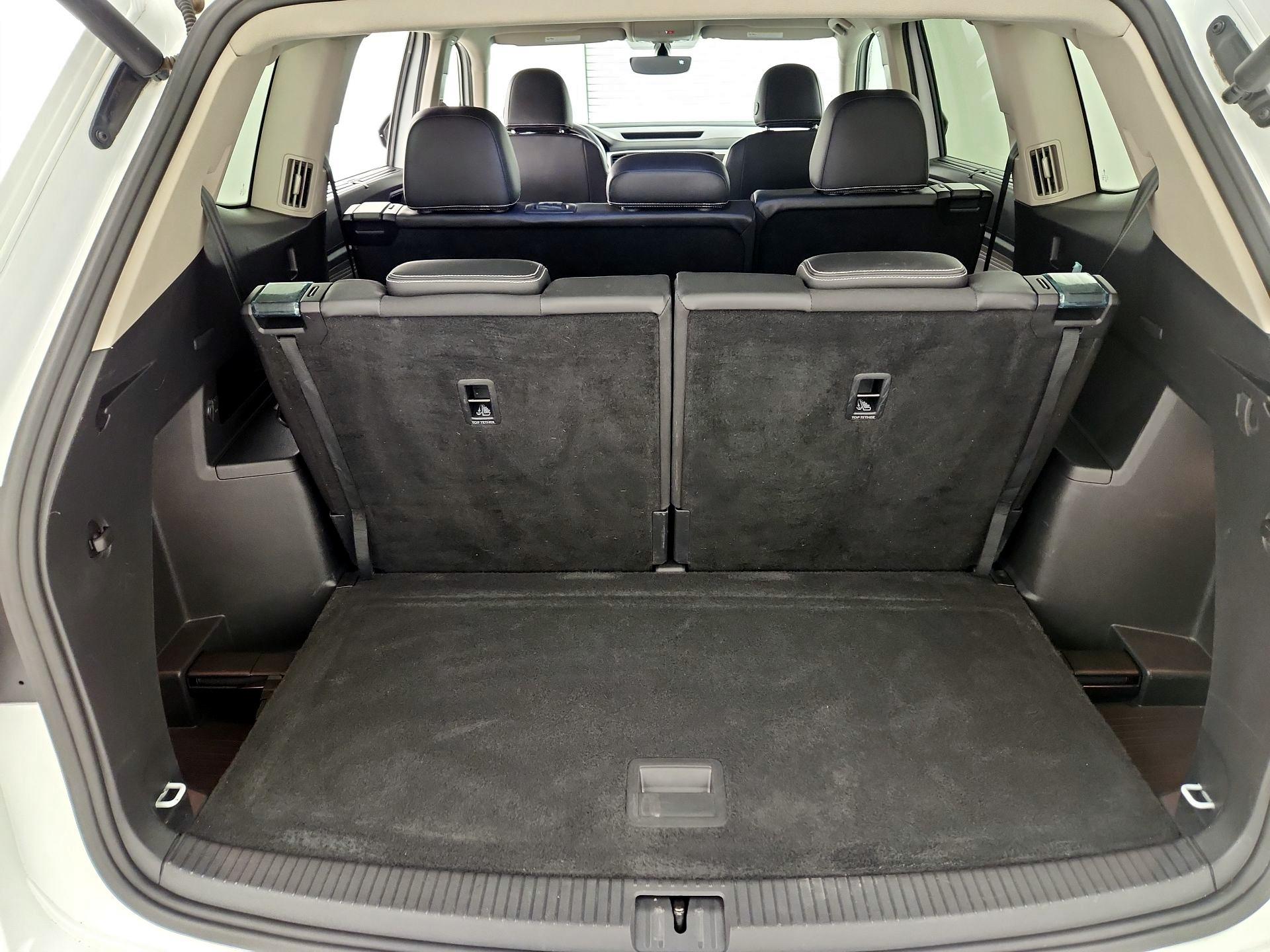 Thumbnail: 2021 Volkswagen Atlas - 20