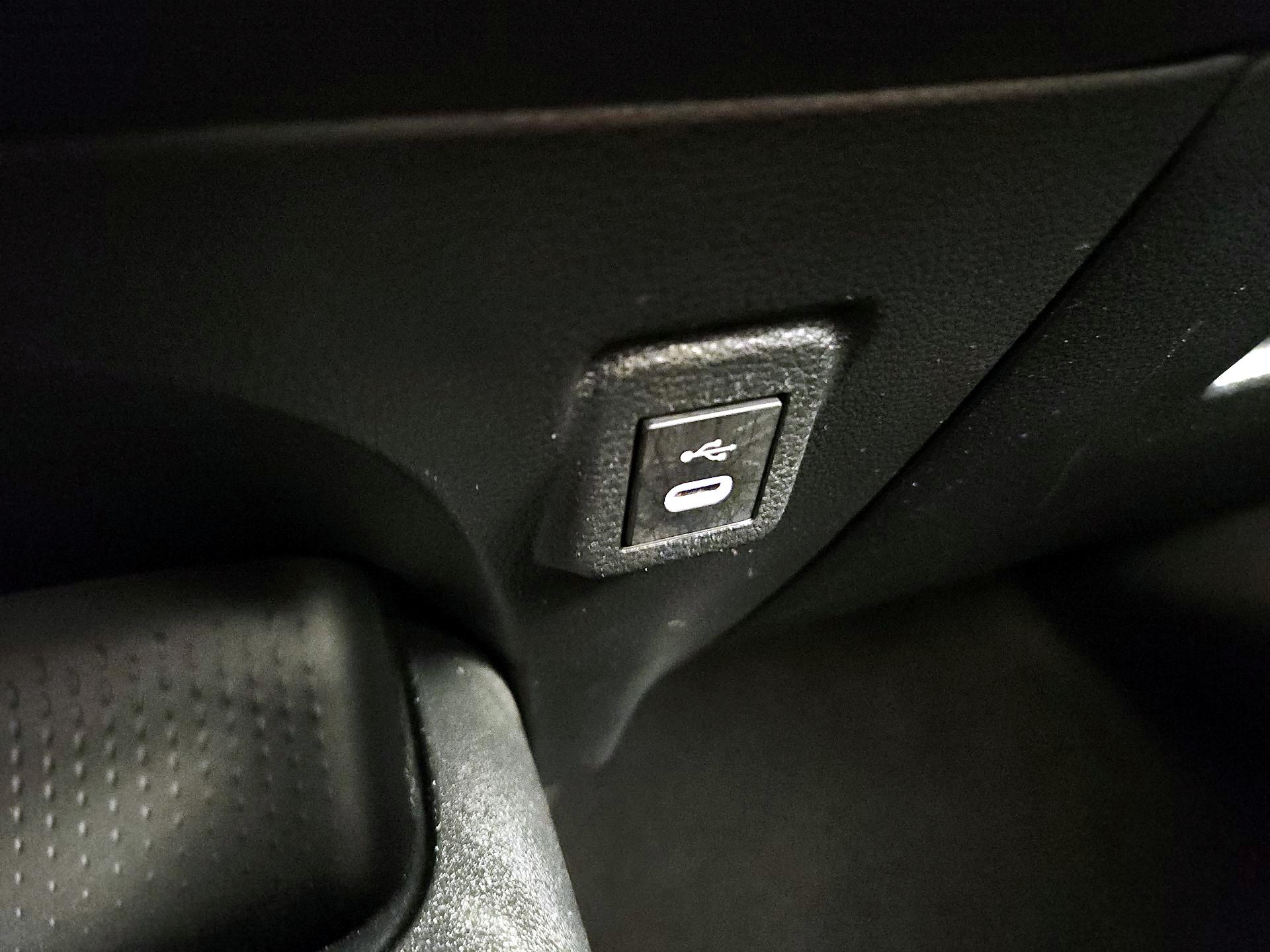 Thumbnail: 2024 Toyota Corolla - 18