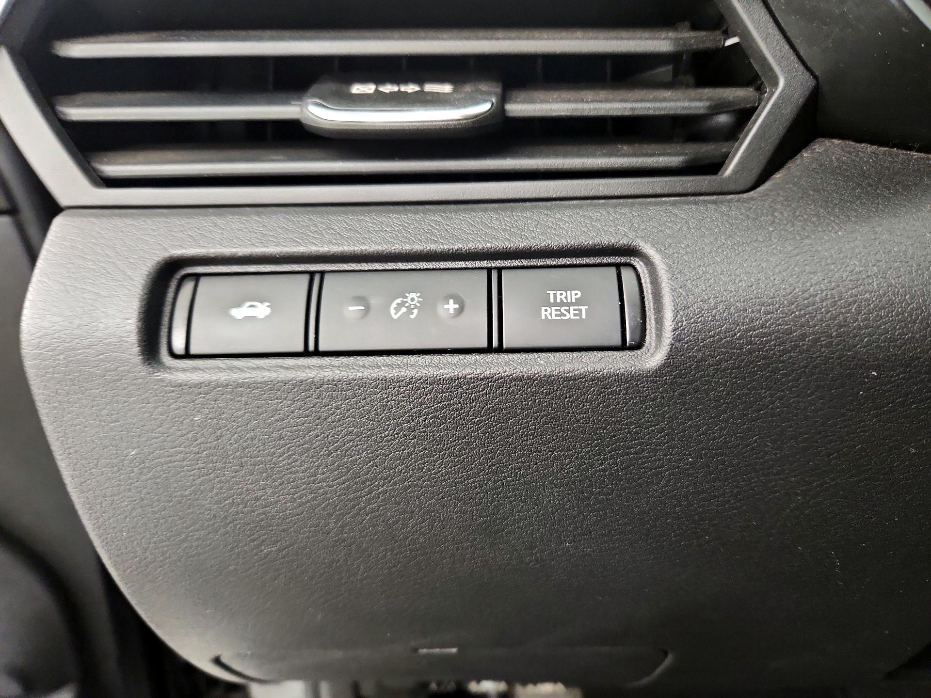 Thumbnail: 2021 Nissan Altima - 13