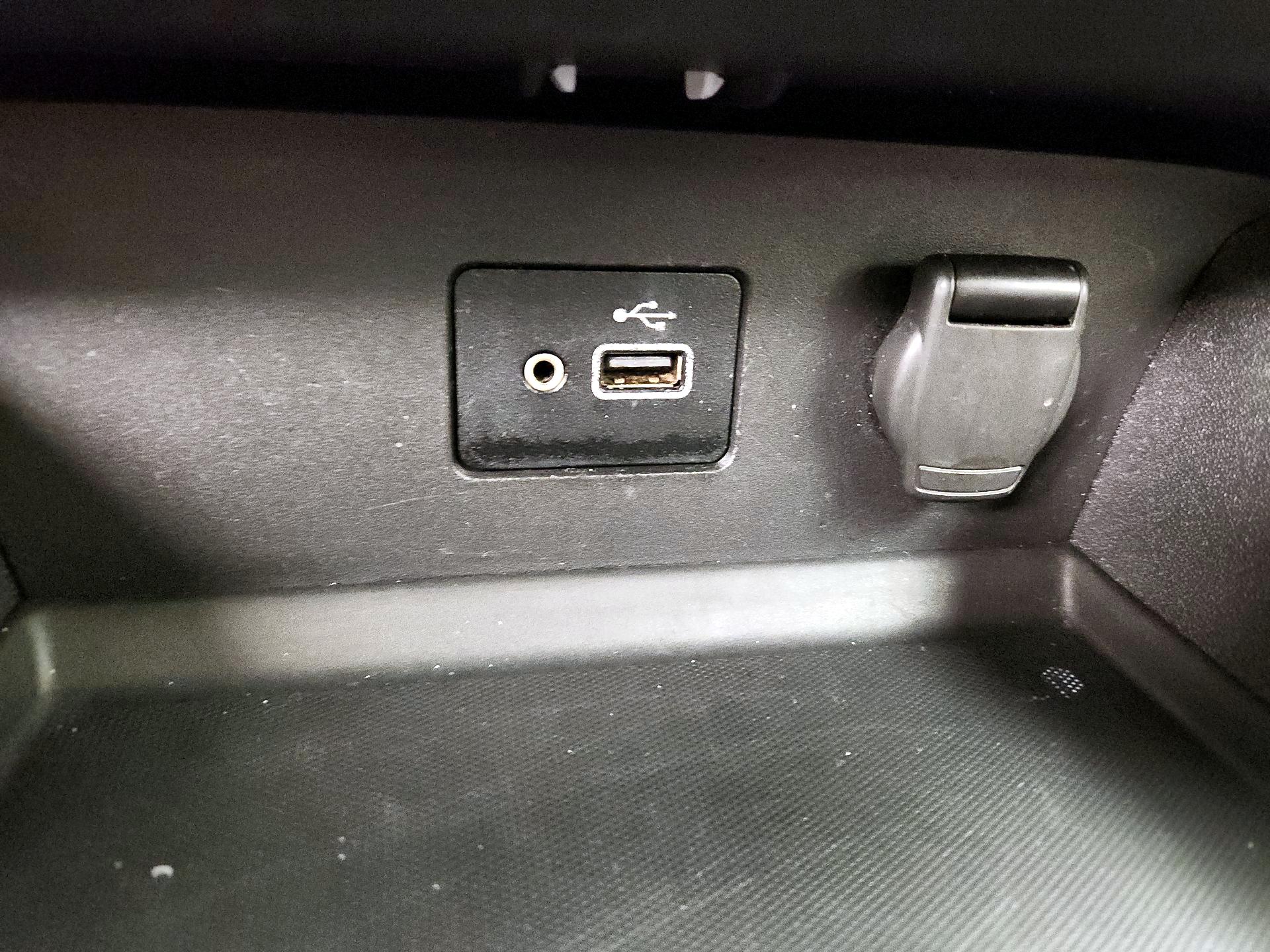 Thumbnail: 2021 Nissan Altima - 18