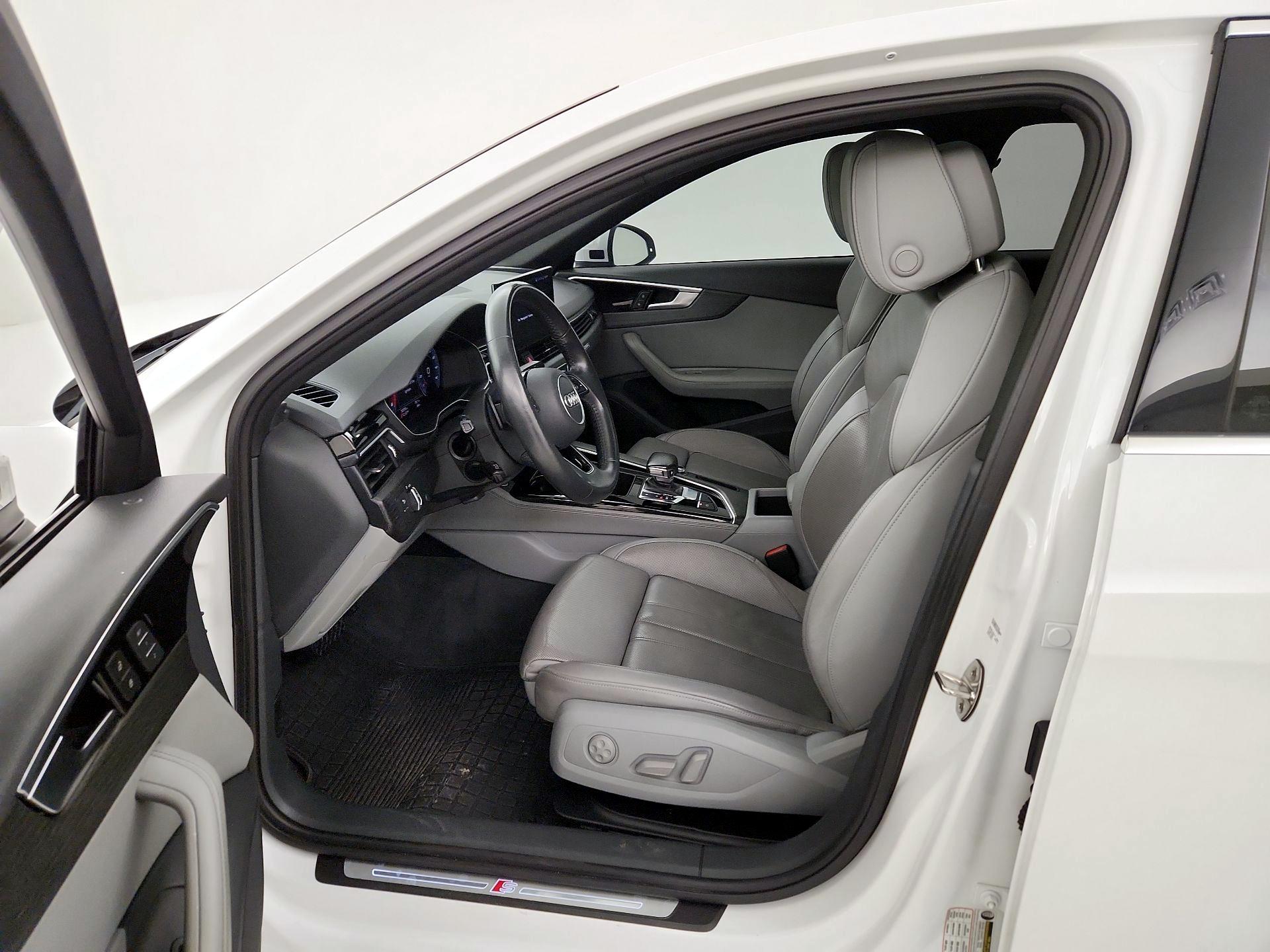 Thumbnail: 2020 Audi A4 - 11