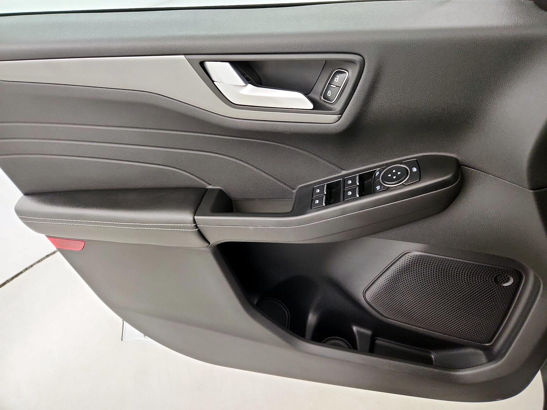 Thumbnail: 2023 Ford Escape - 12