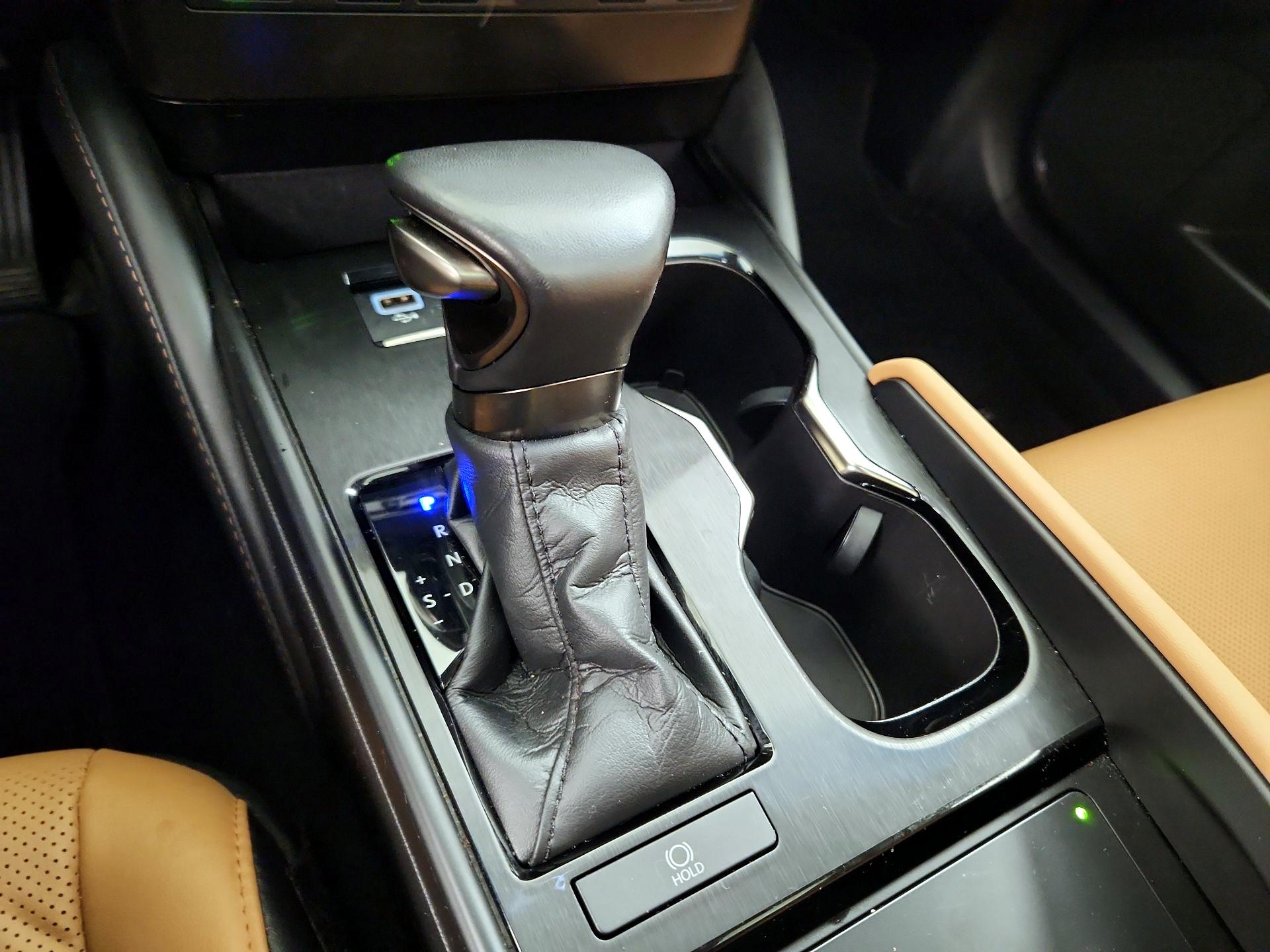 Thumbnail: 2025 Lexus ES - 17