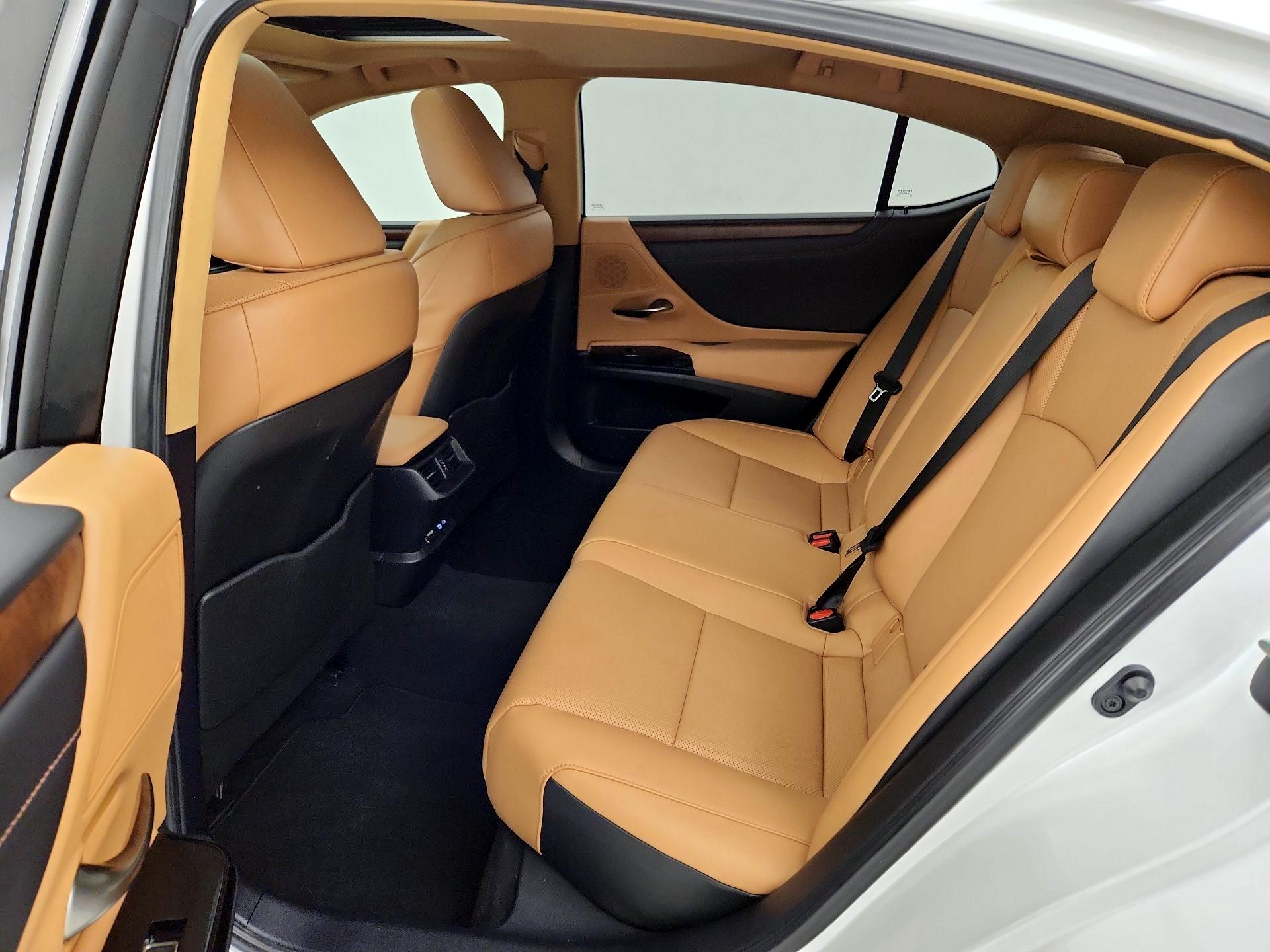 Thumbnail: 2025 Lexus ES - 20