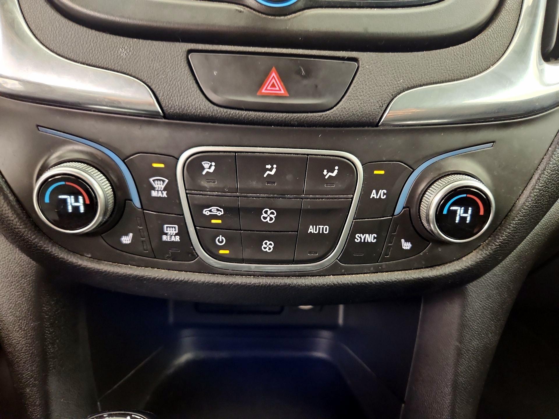 Thumbnail: 2020 Chevrolet Equinox - 16