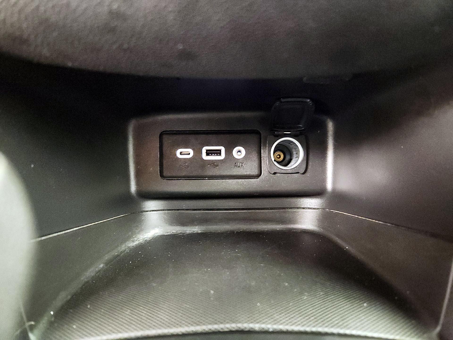 Thumbnail: 2020 Chevrolet Equinox - 18