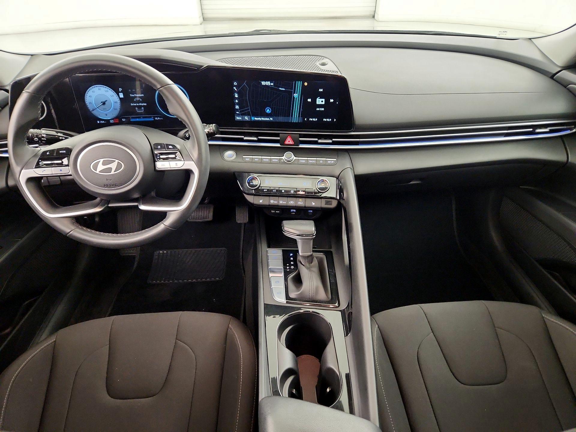 Thumbnail: 2024 Hyundai Elantra - 9