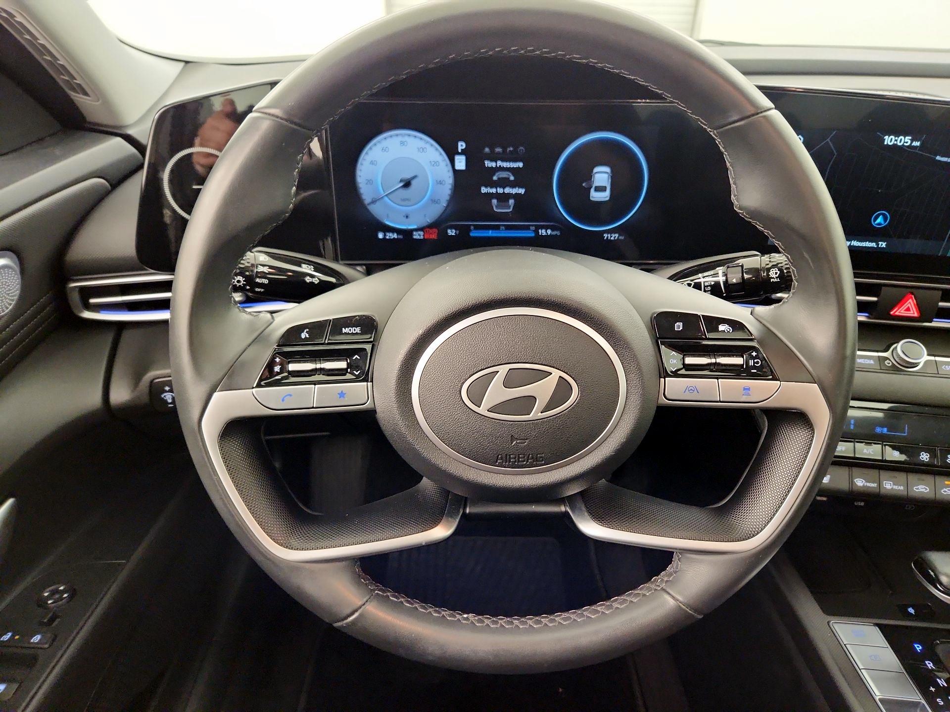 Thumbnail: 2024 Hyundai Elantra - 10