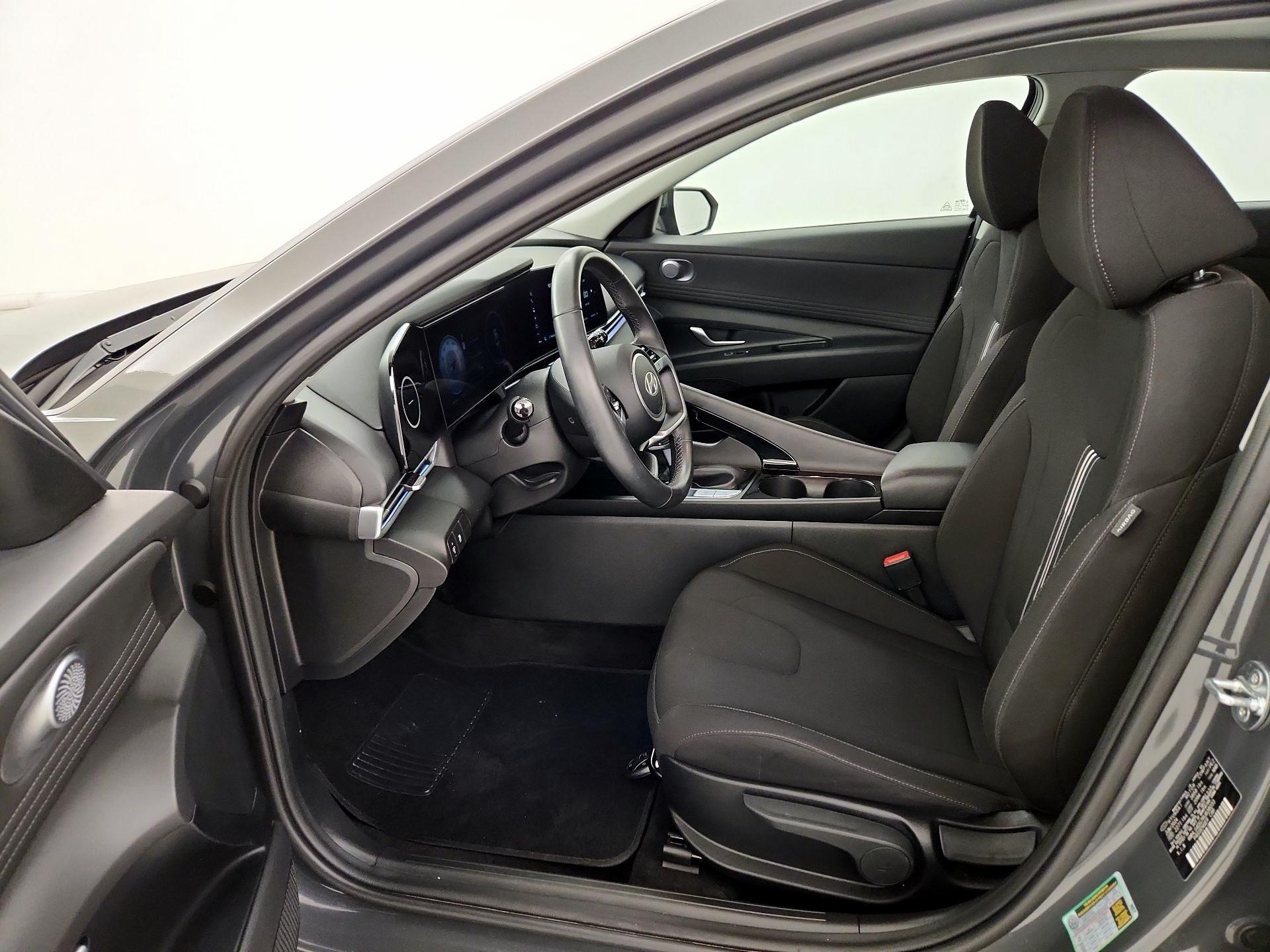 Thumbnail: 2024 Hyundai Elantra - 11