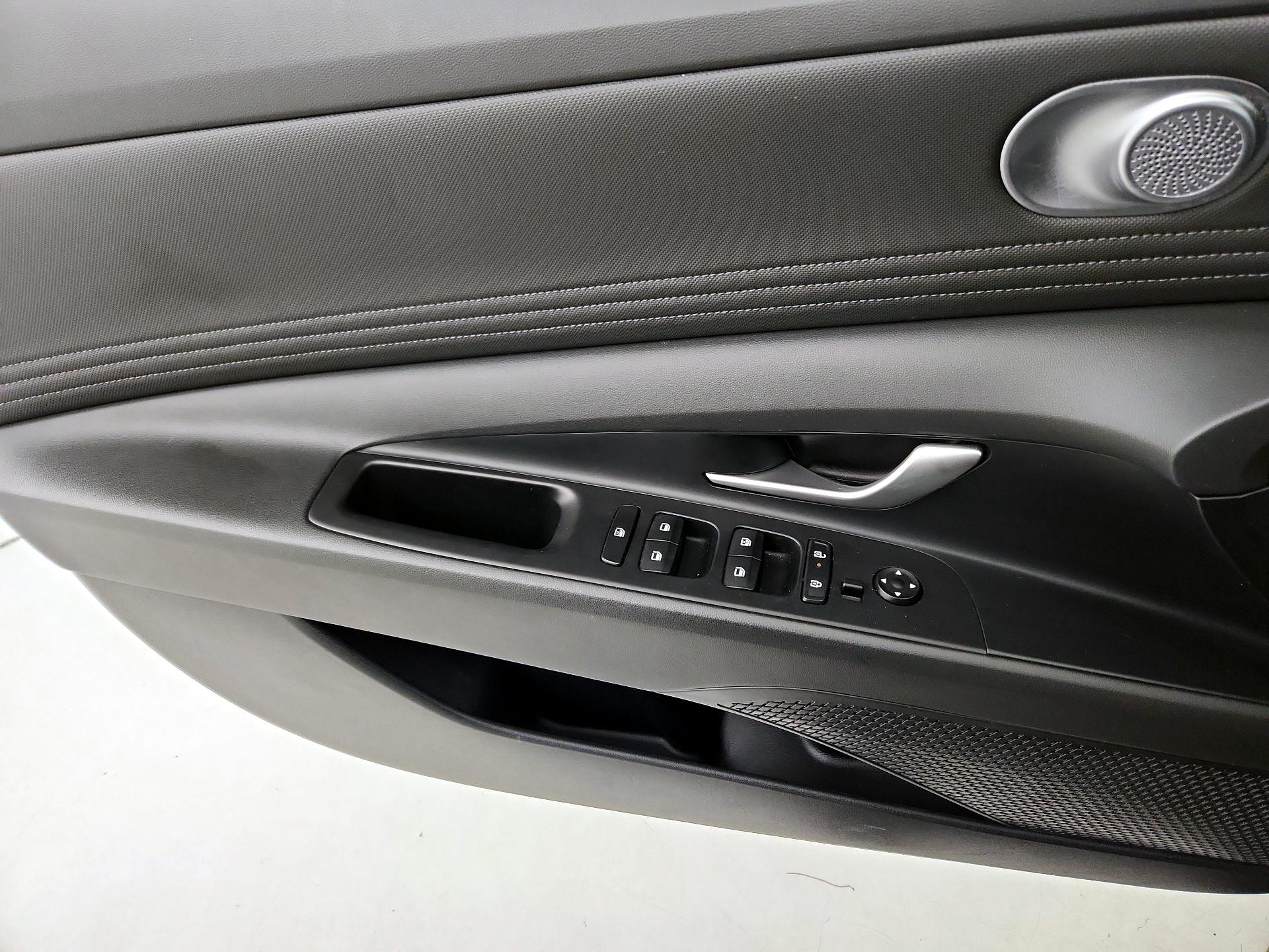 Thumbnail: 2024 Hyundai Elantra - 12