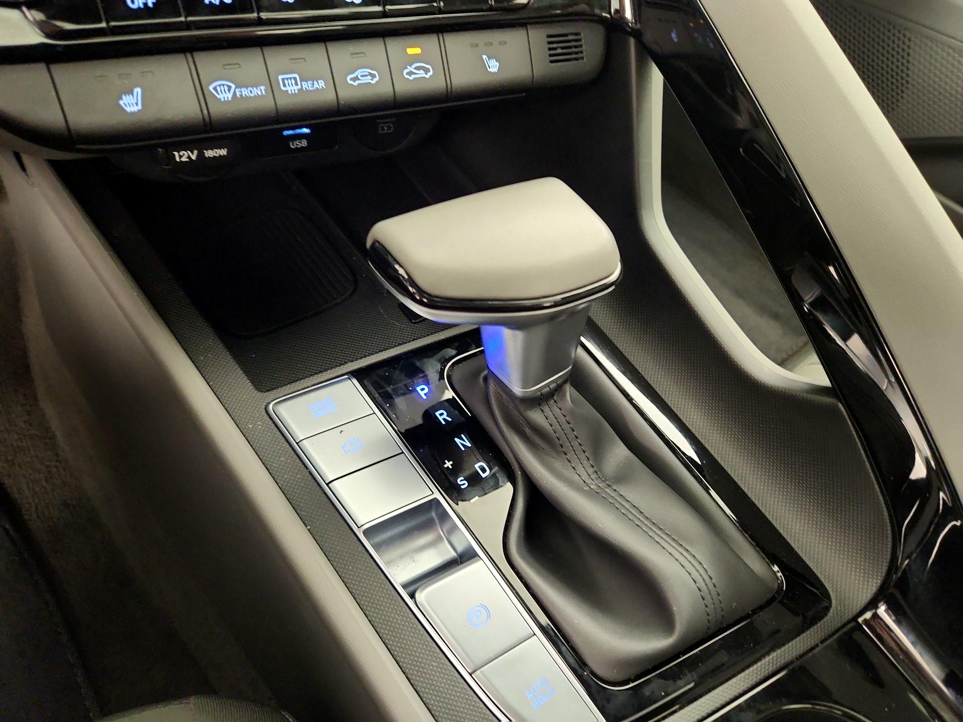 Thumbnail: 2024 Hyundai Elantra - 18