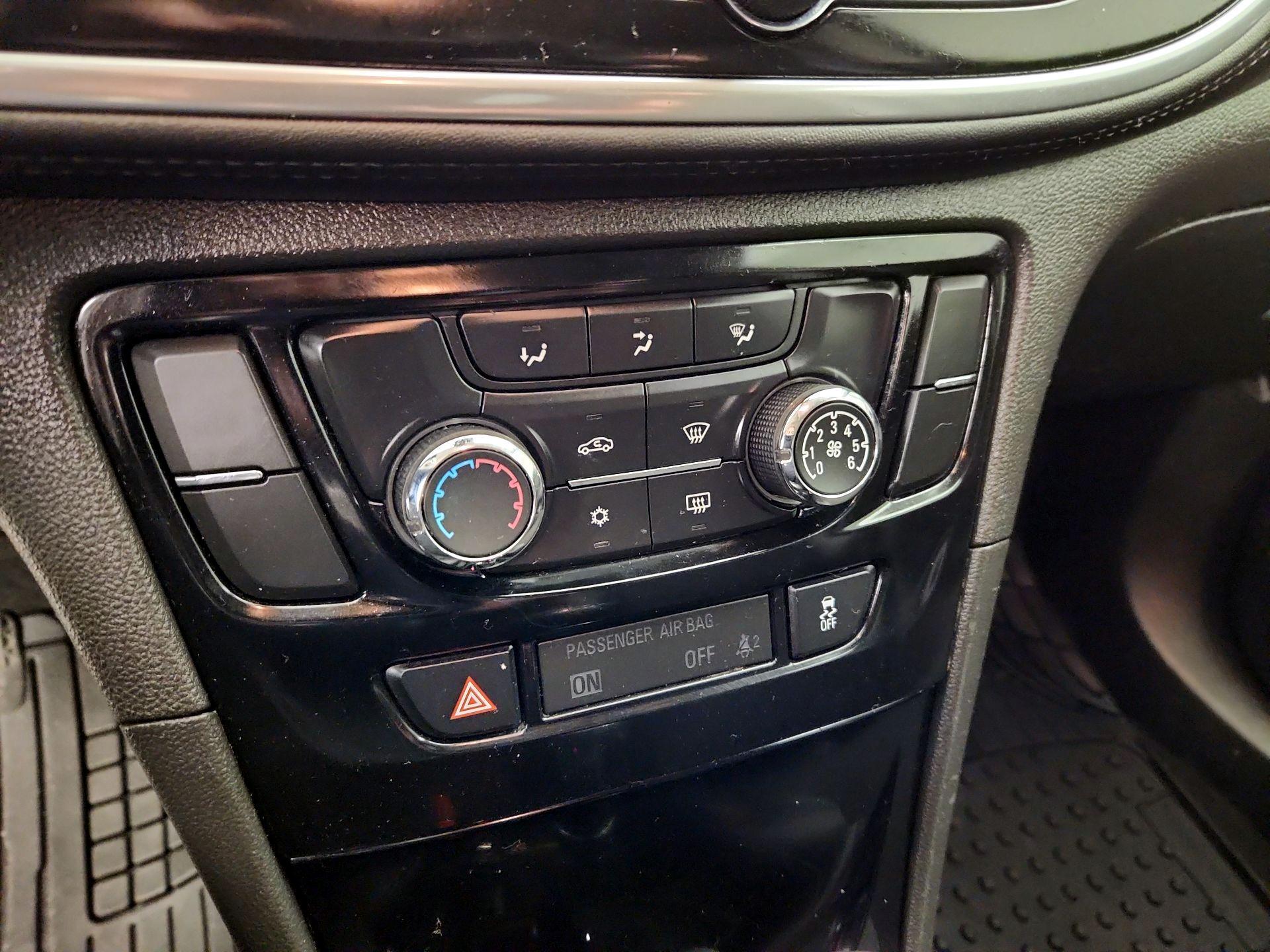 Thumbnail: 2020 Buick Encore - 16