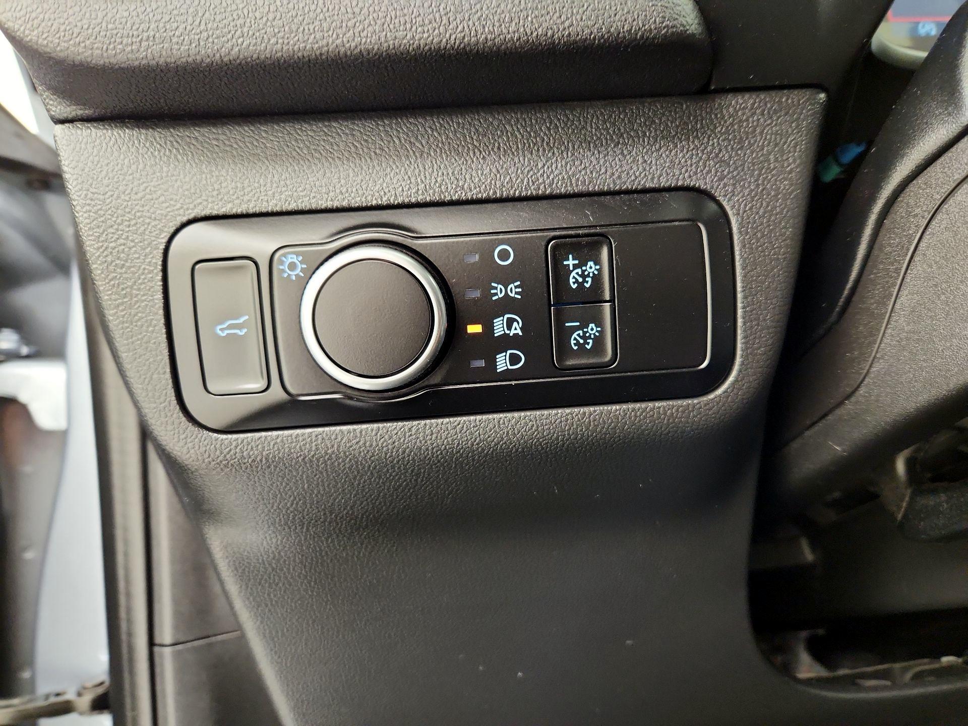 Thumbnail: 2022 Ford Escape - 13