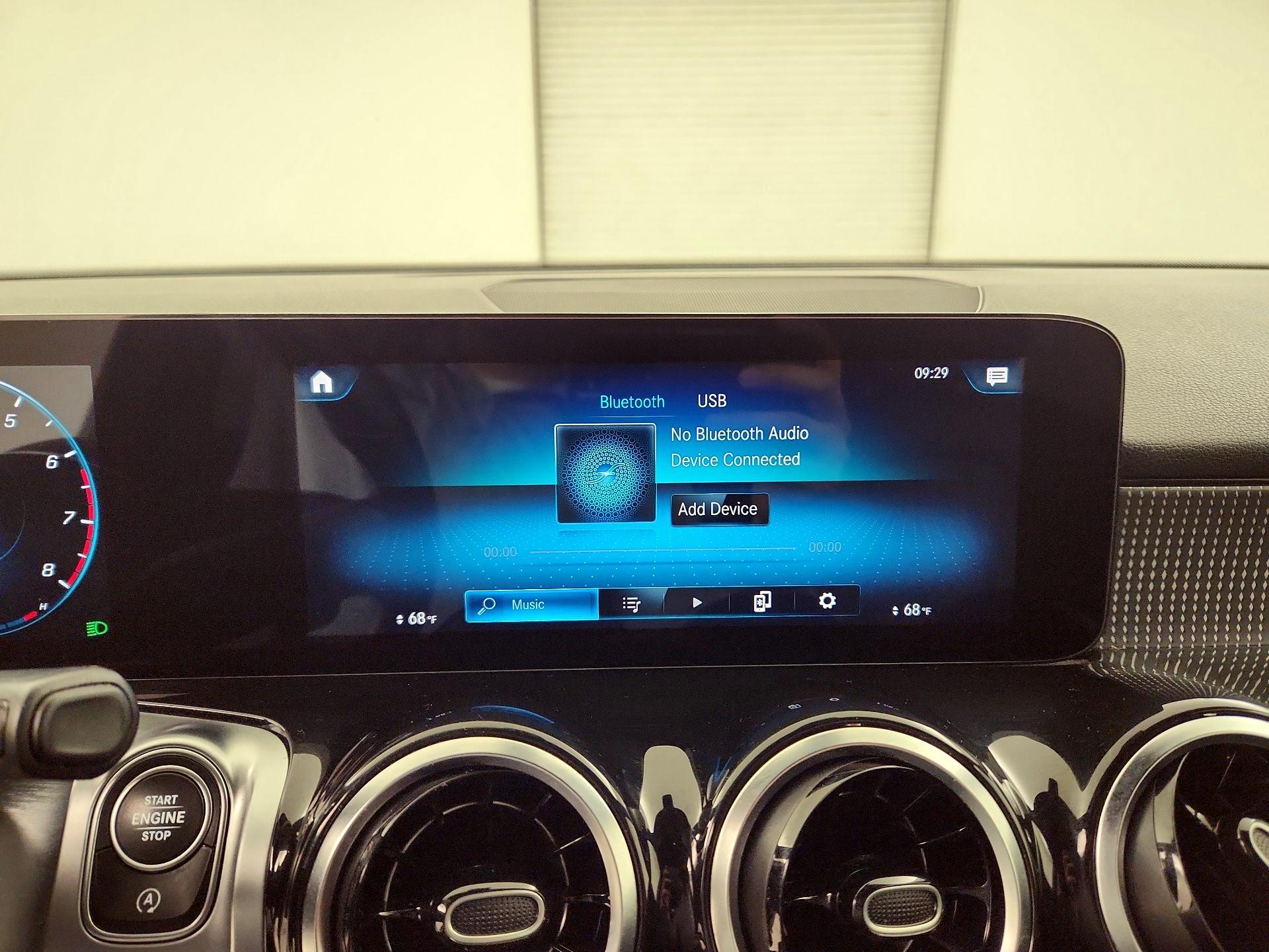 Thumbnail: 2022 Mercedes-Benz GLB - 15