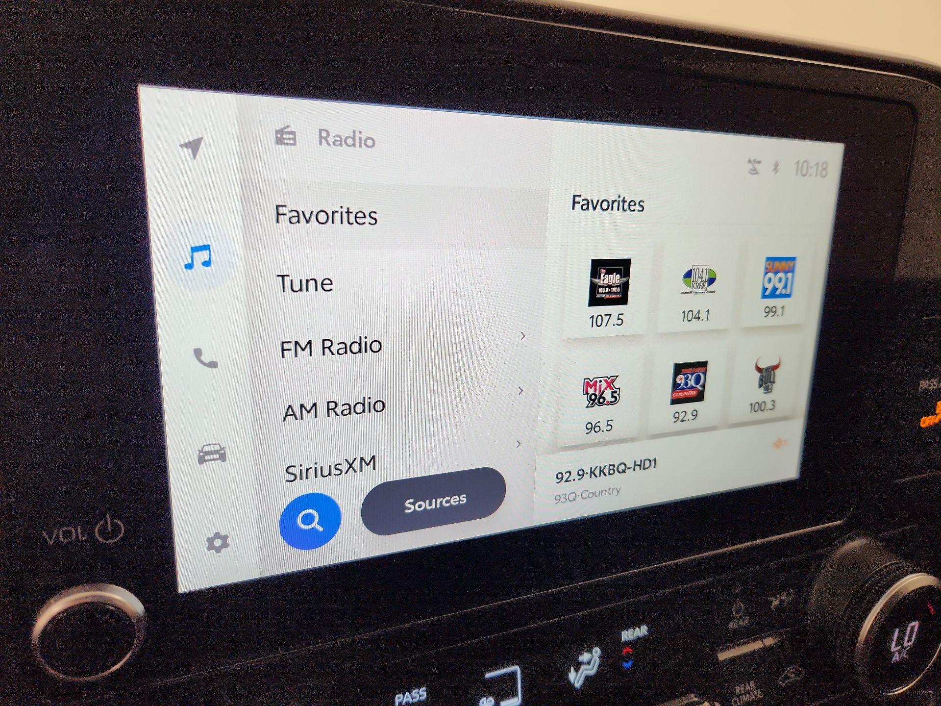 Thumbnail: 2023 Toyota Highlander - 15