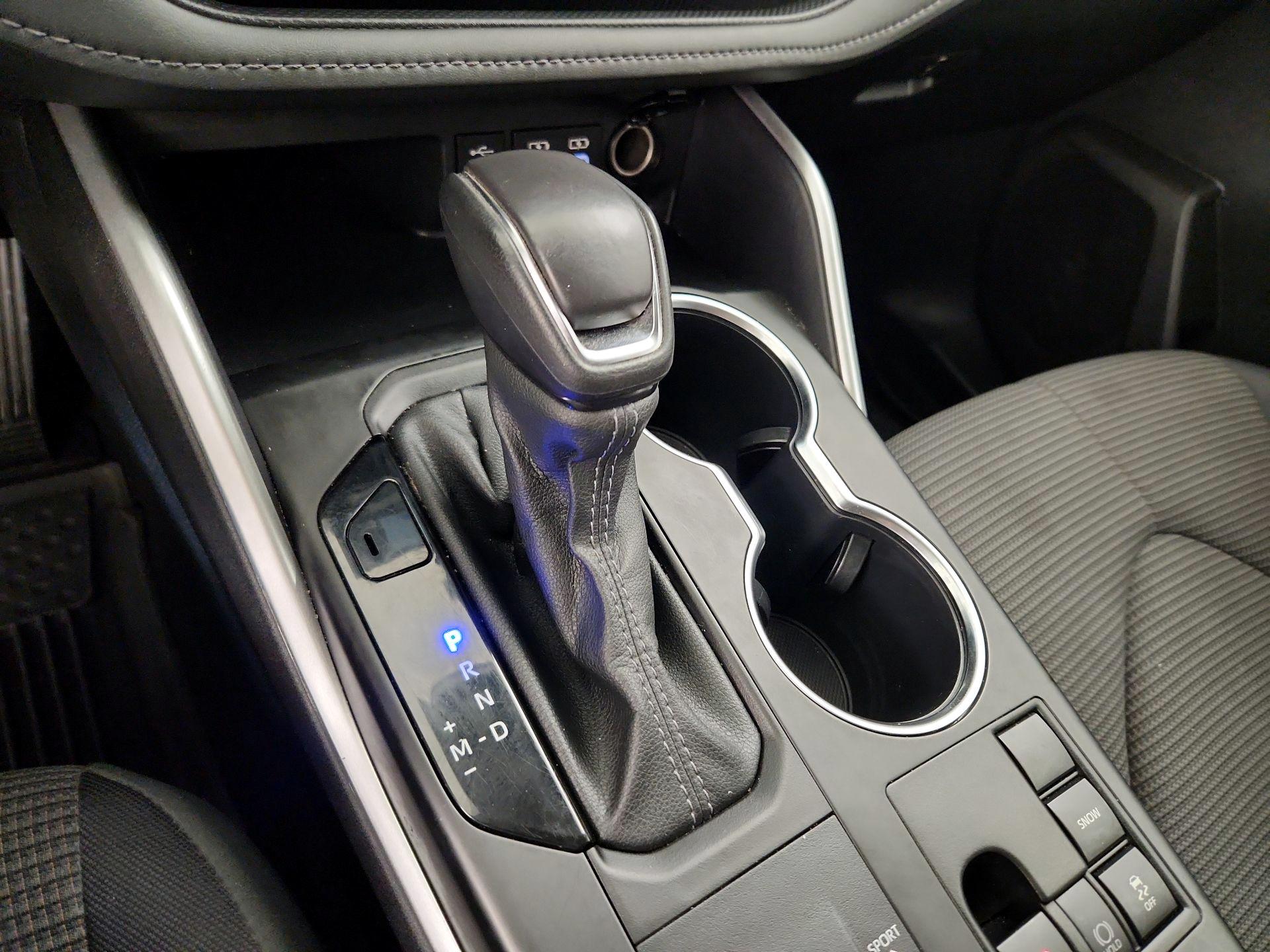 Thumbnail: 2023 Toyota Highlander - 17